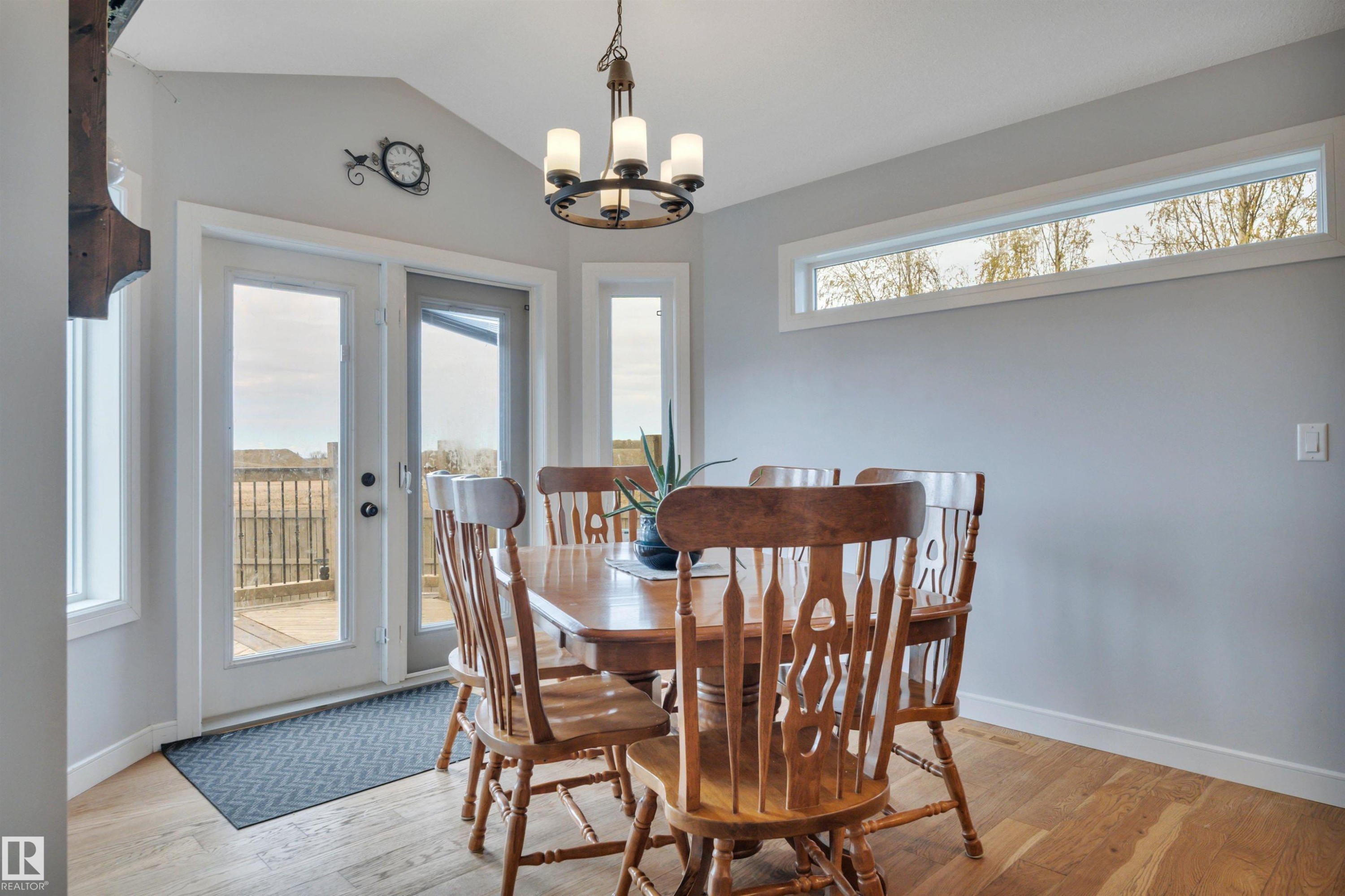 552 Reynalds Wynd, Leduc, AB - Indoor Photo Showing Dining Room