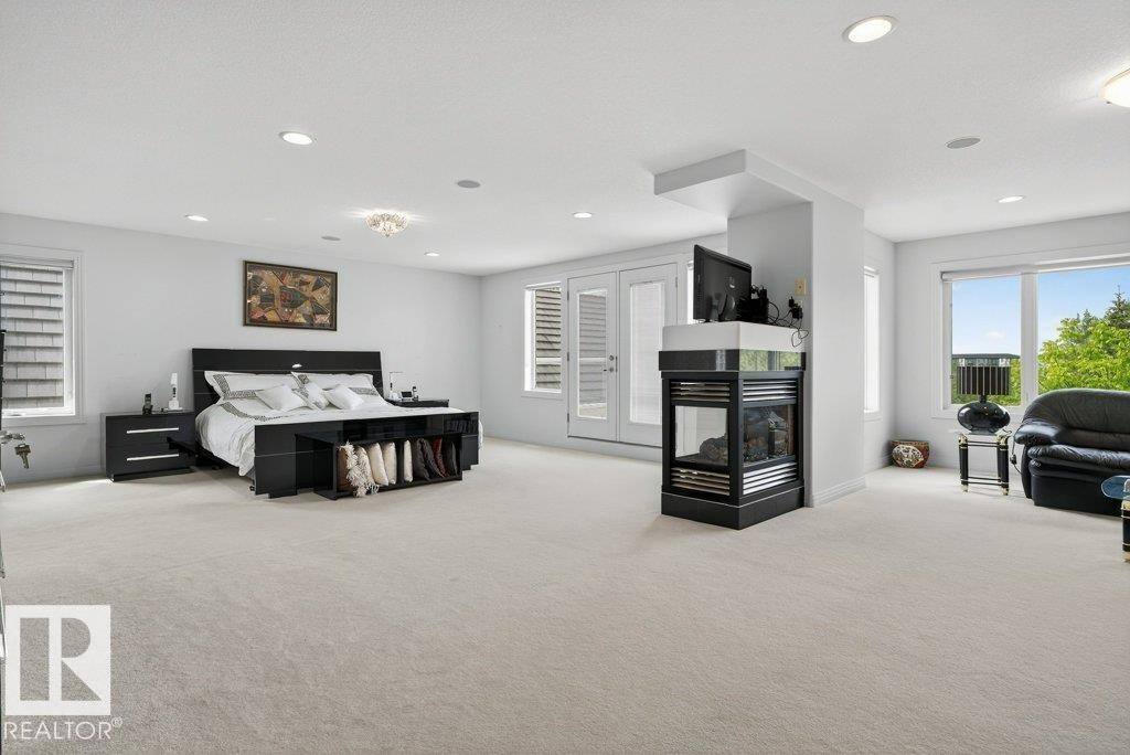 1128 119 Street Nw, Edmonton, AB - Indoor Photo Showing Bedroom