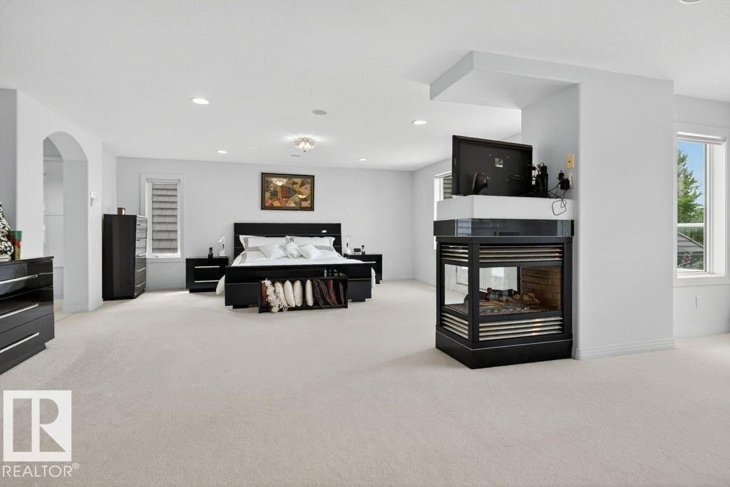1128 119 Street Nw, Edmonton, AB - Indoor