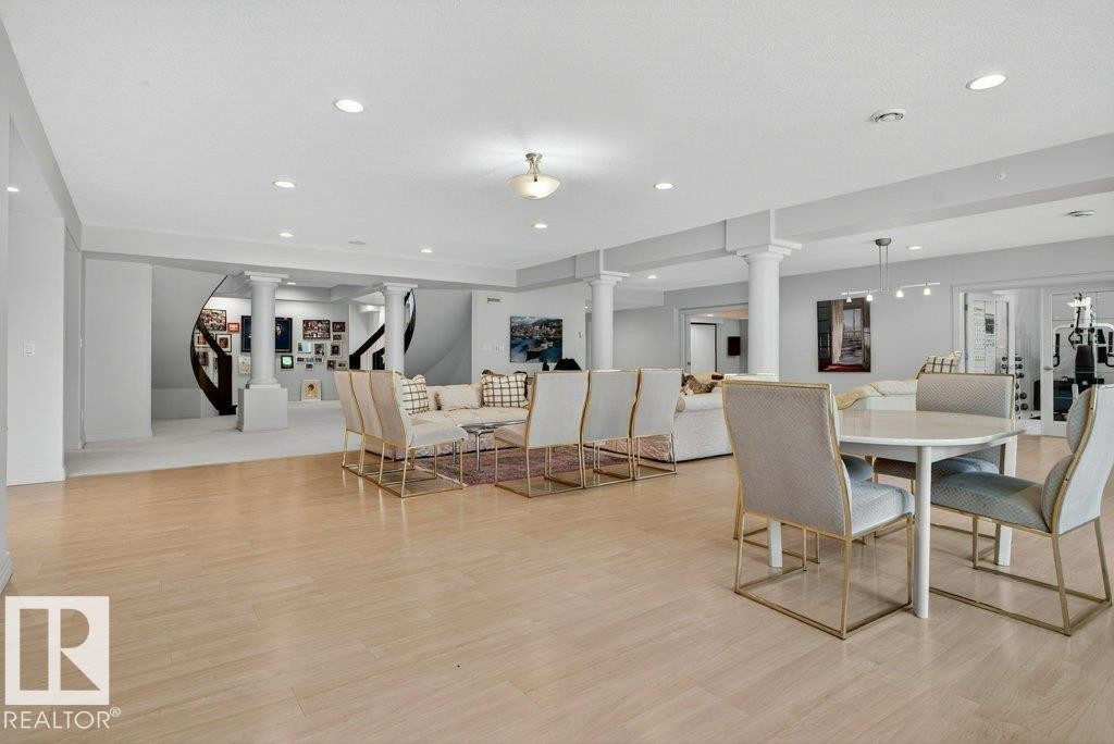 1128 119 Street Nw, Edmonton, AB - Indoor