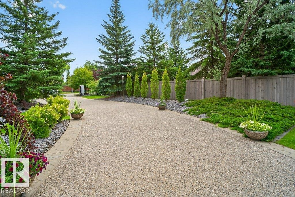 1128 119 Street Nw, Edmonton, AB - Outdoor