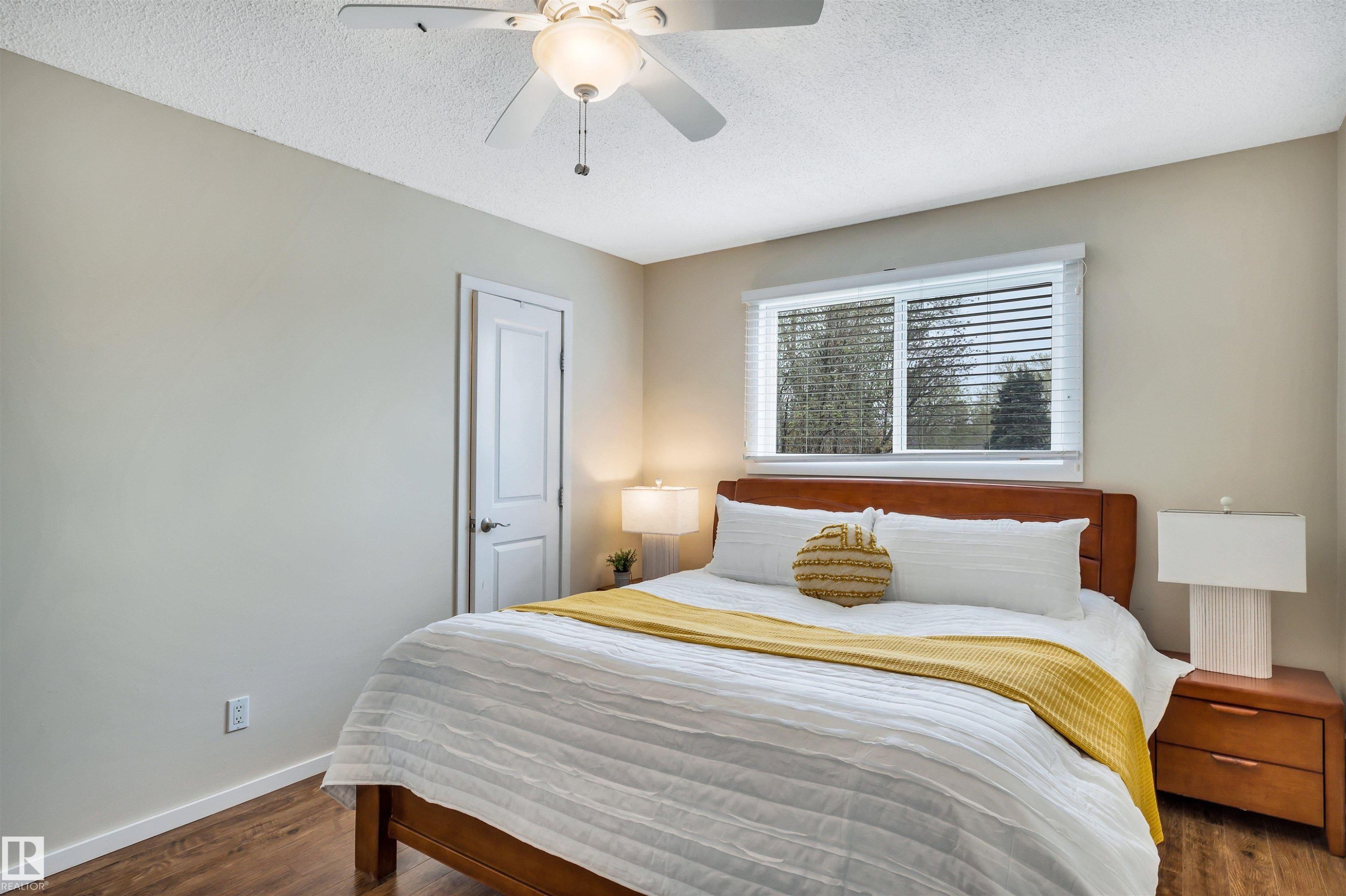96 Arlington Drive, St. Albert, AB - Indoor Photo Showing Bedroom