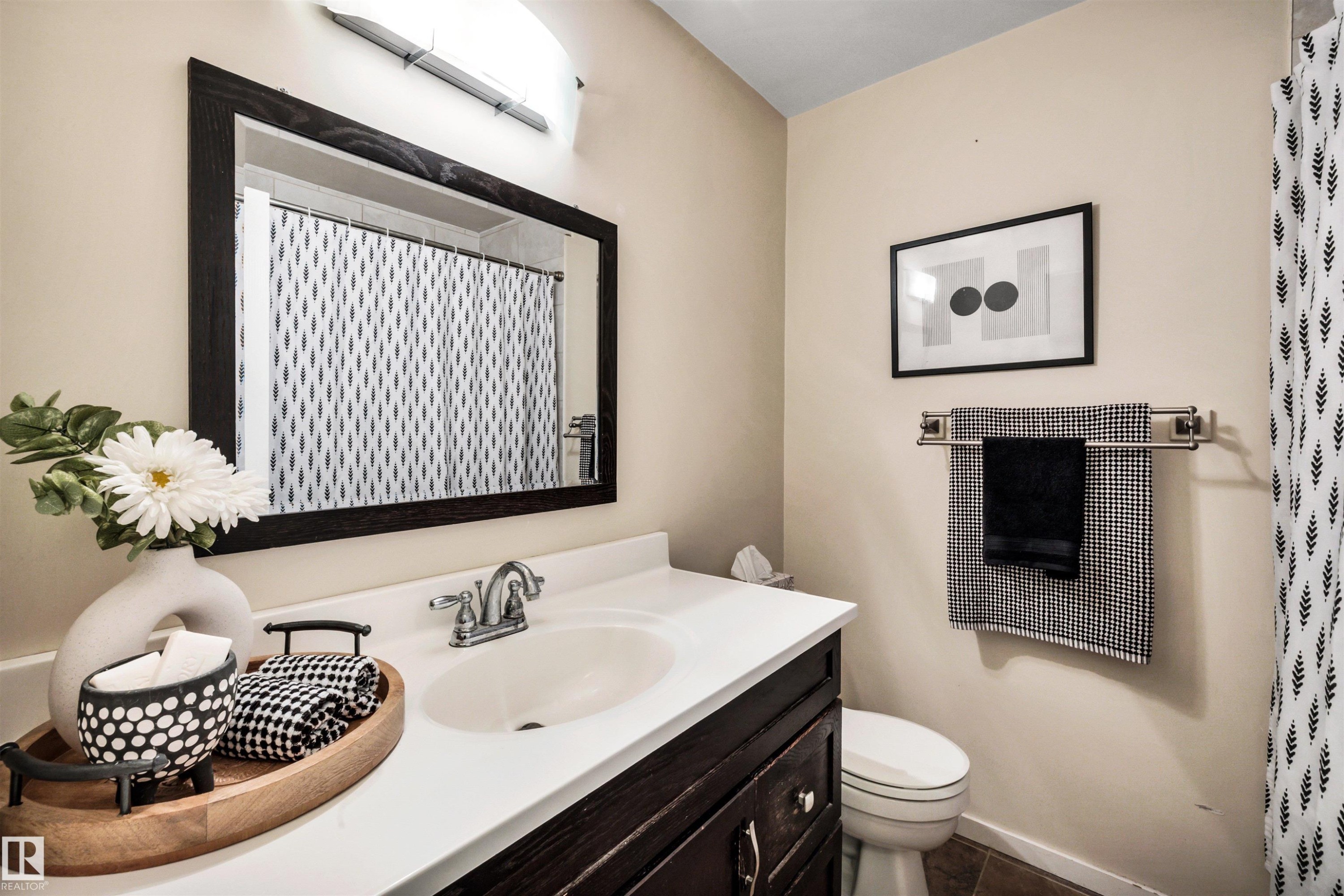 96 Arlington Drive, St. Albert, AB - Indoor Photo Showing Bathroom