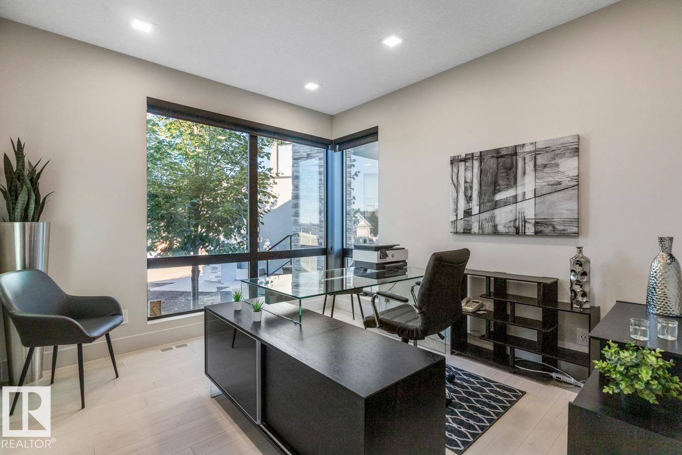 Main Floor Dedicated Den Space located at the Front of the House with South West Facing Window - 5536 Chegwin Point(E), Edmonton, AB - Indoor