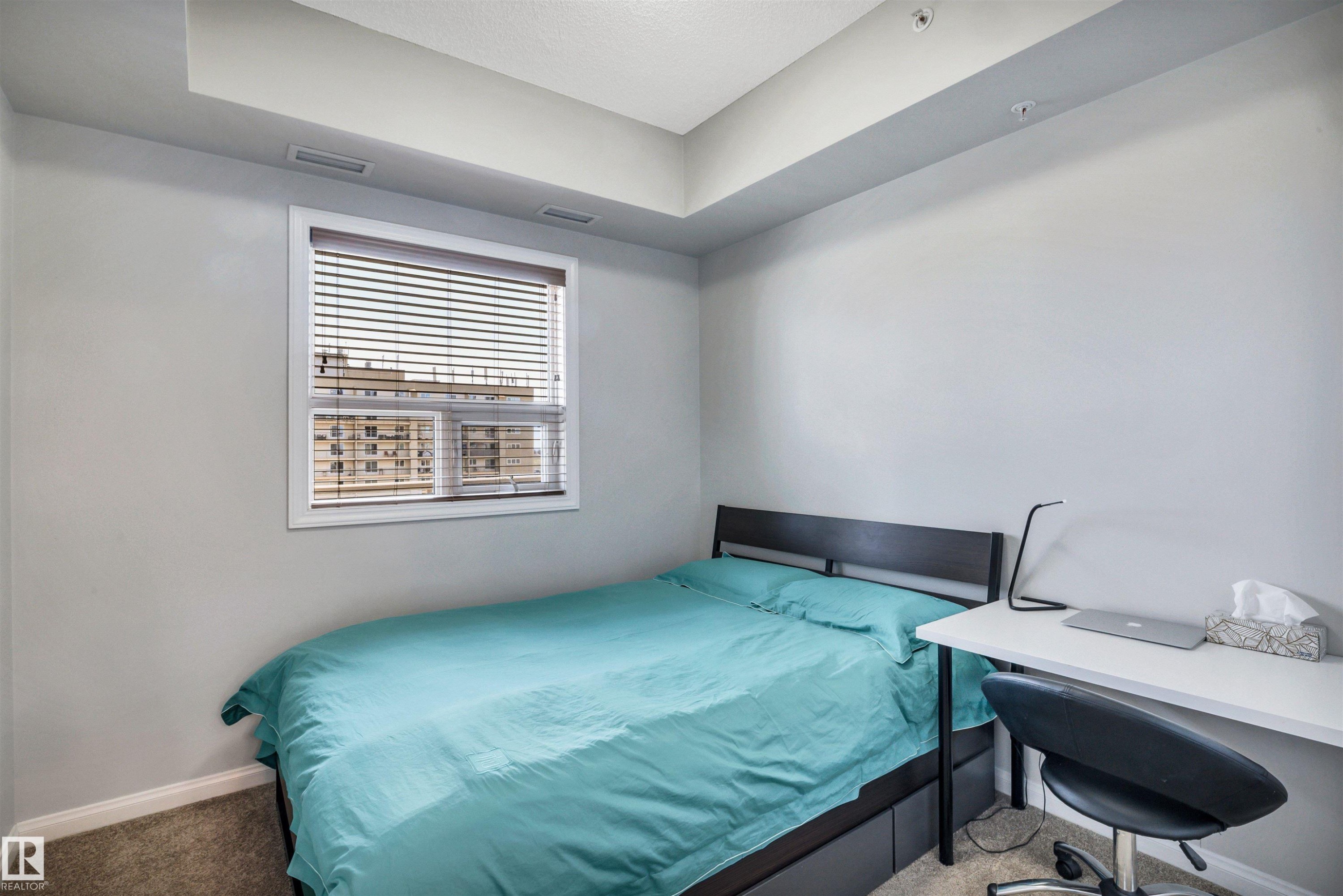 #902 9819 104 St Nw, Edmonton, AB - Indoor Photo Showing Bedroom