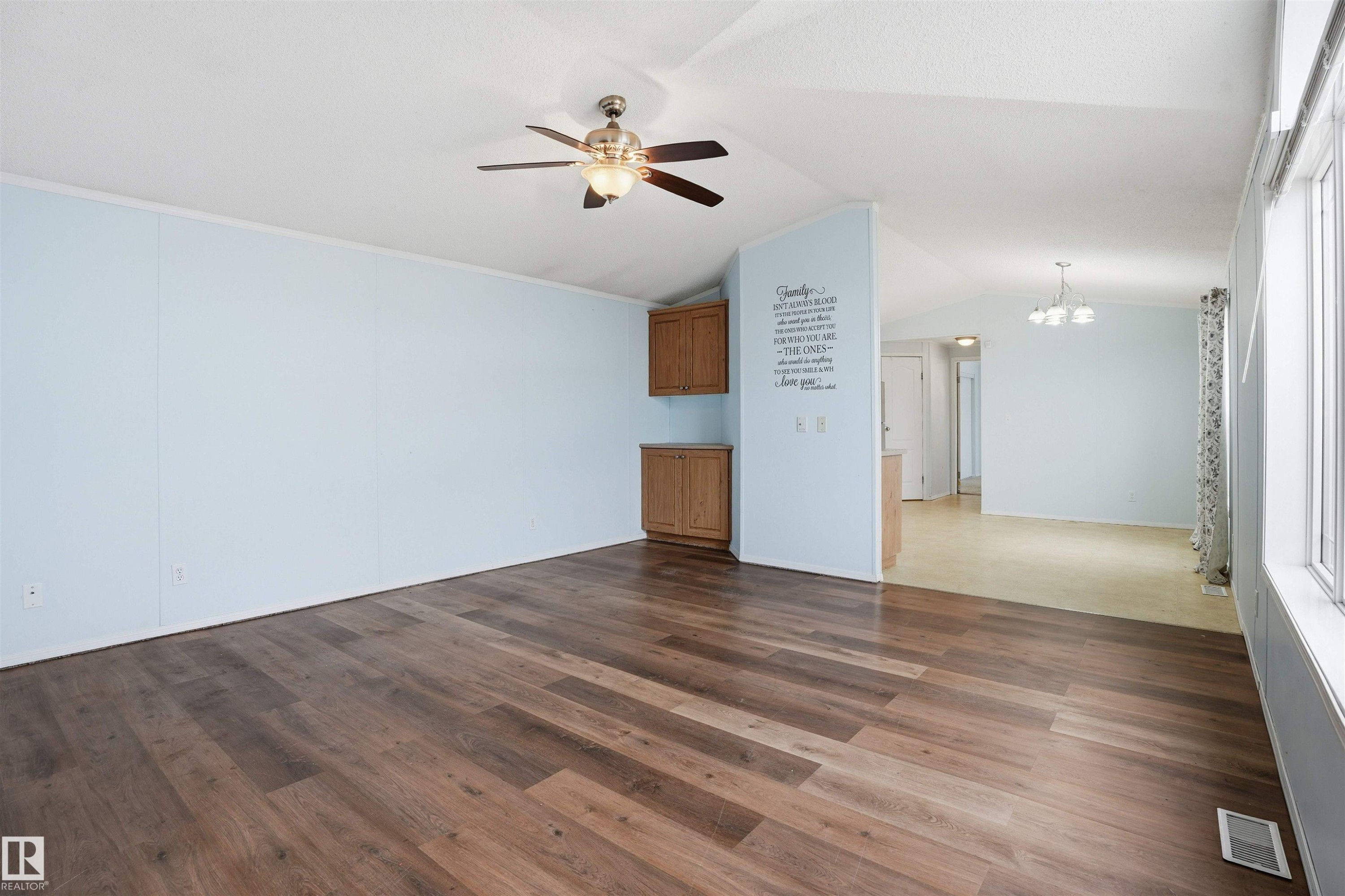36 Jutland Crescent, Stony Plain, AB - Indoor