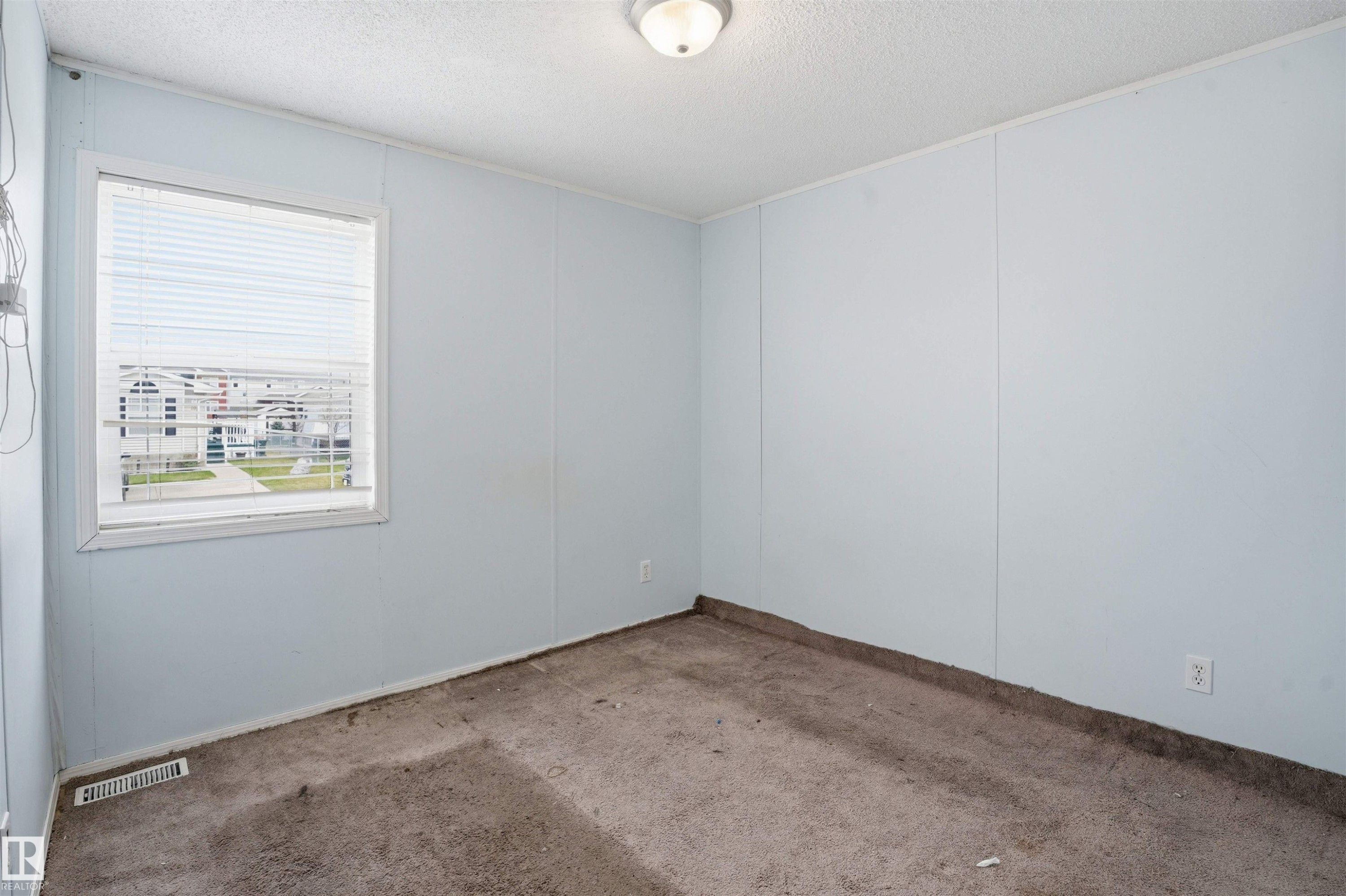 36 Jutland Crescent, Stony Plain, AB - Indoor Photo Showing Other Room