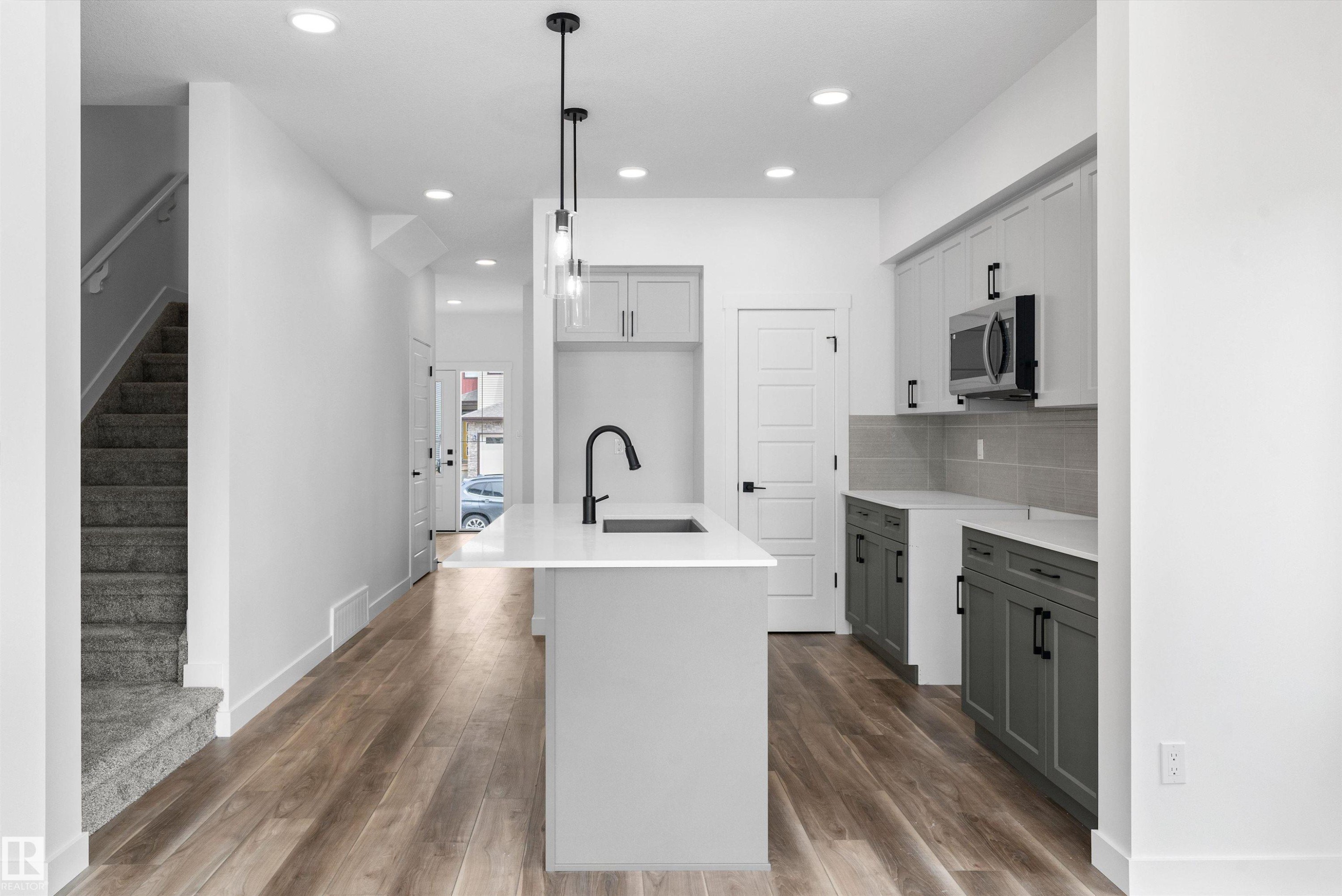 20615 43 Avenue, Edmonton, AB