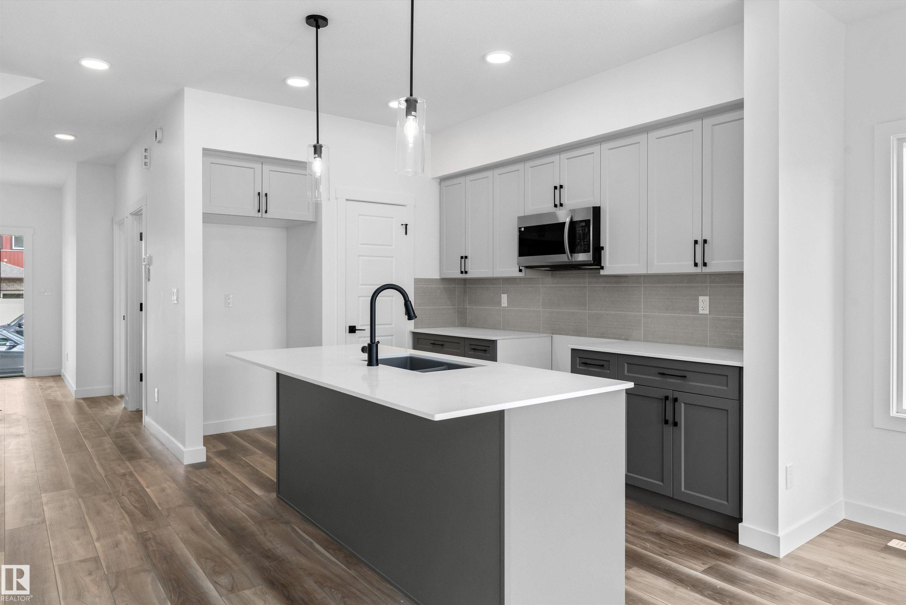 20615 43 Avenue, Edmonton, AB