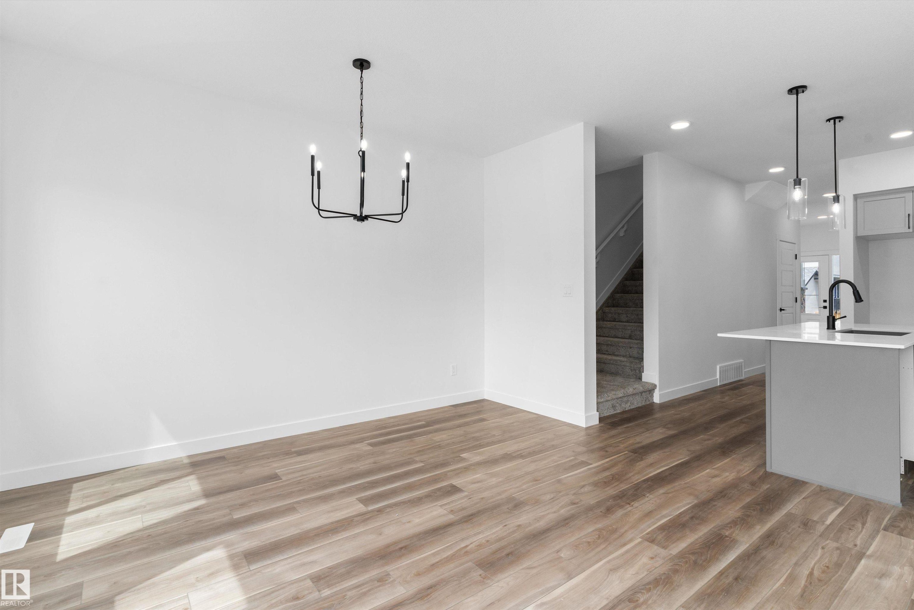 20615 43 Avenue, Edmonton, AB