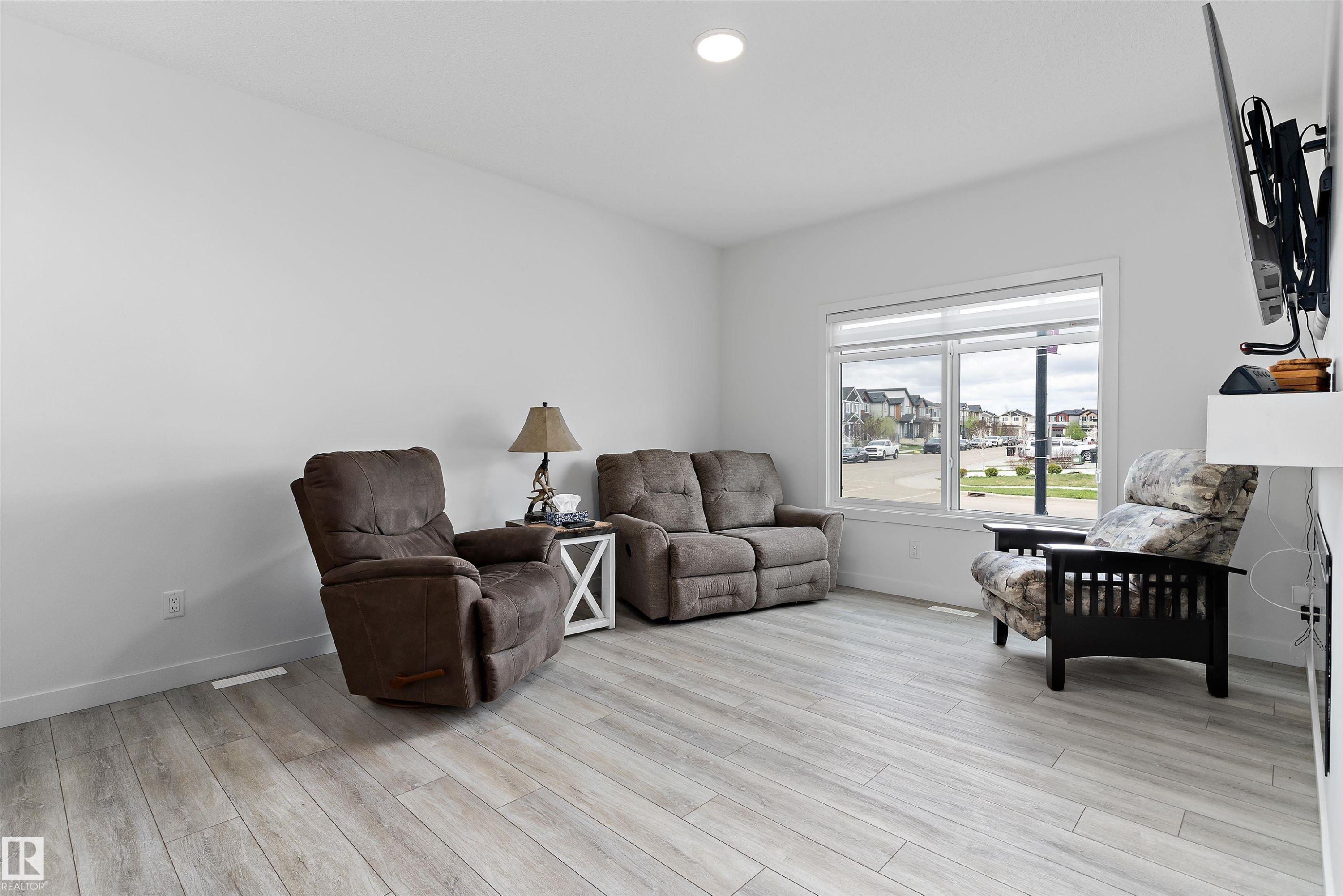 623 Black Stone Boulevard, Leduc, AB - Indoor Photo Showing Living Room