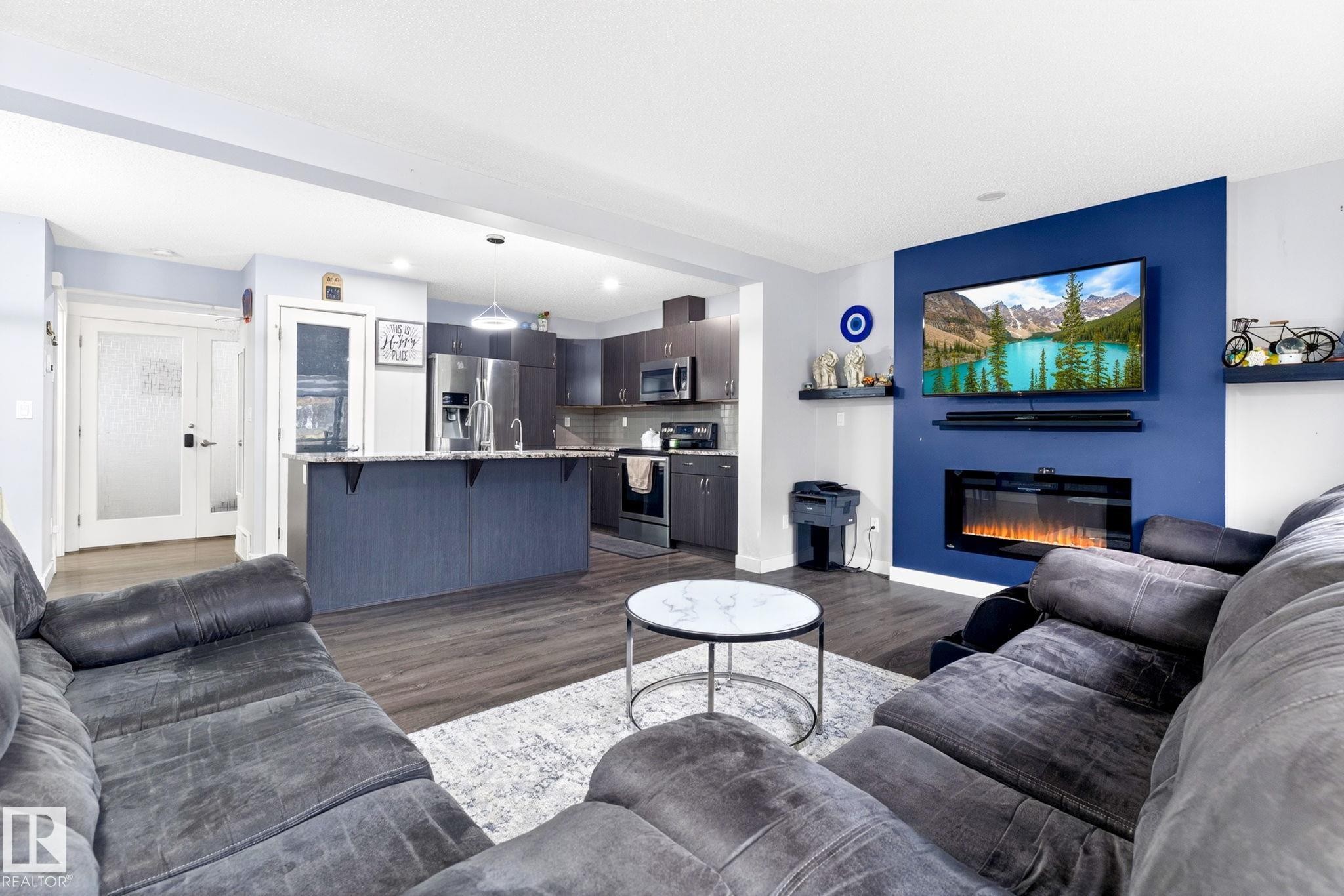 308 42 Avenue, Edmonton, AB - Indoor Photo Showing Living Room With Fireplace