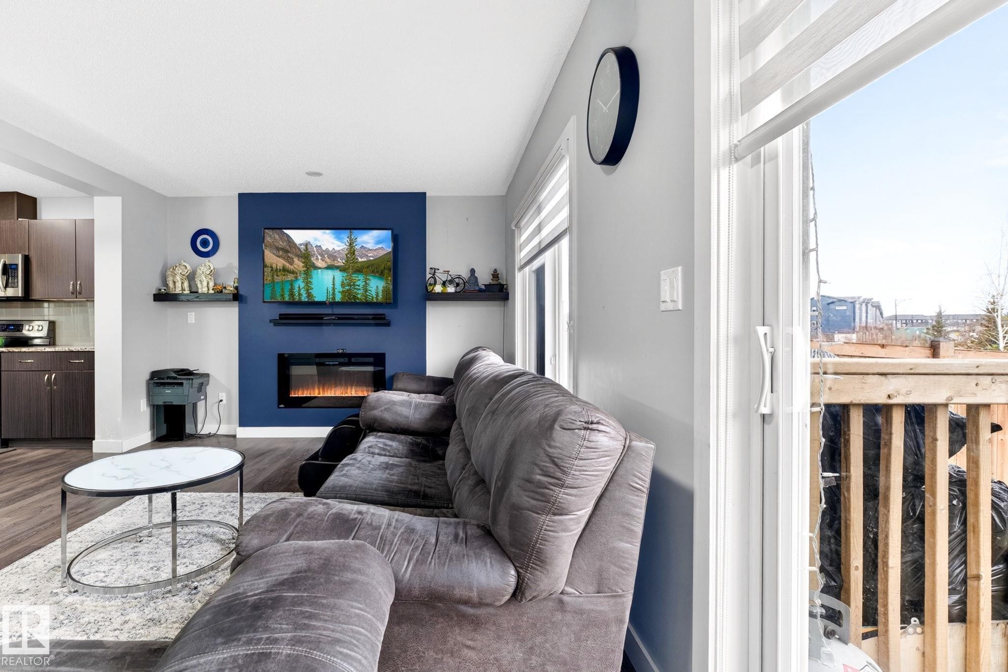 308 42 Avenue, Edmonton, AB - Indoor Photo Showing Living Room With Fireplace