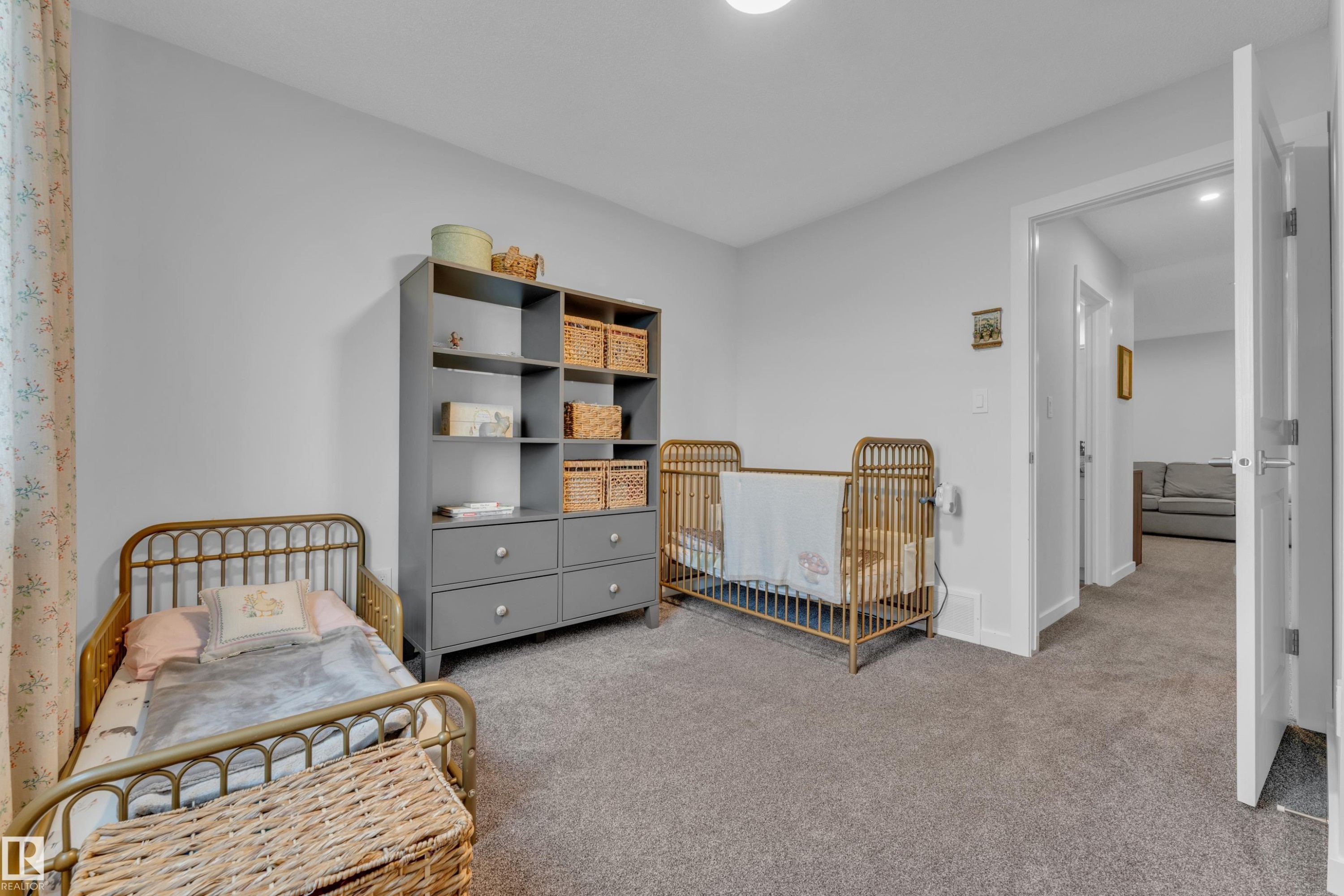 Image quality insufficient for description - 17319 2 St Nw, Edmonton, AB - Indoor Photo Showing Bedroom