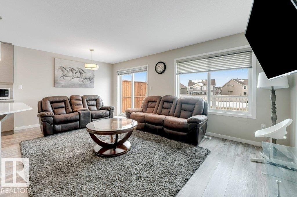 2777 Chokecherry Place, Edmonton, AB - Indoor Photo Showing Living Room