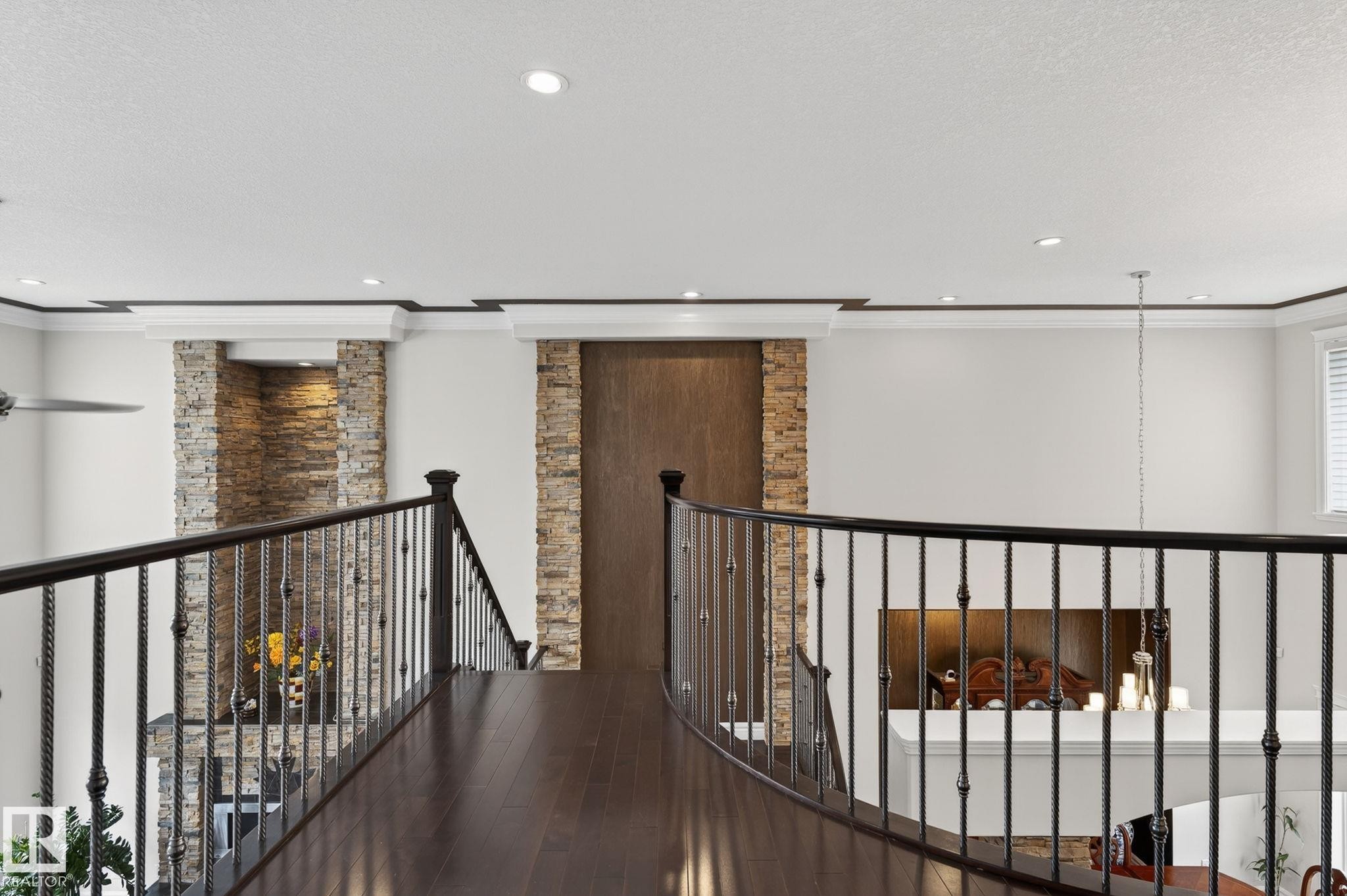 1607 Adamson Close, Edmonton, AB