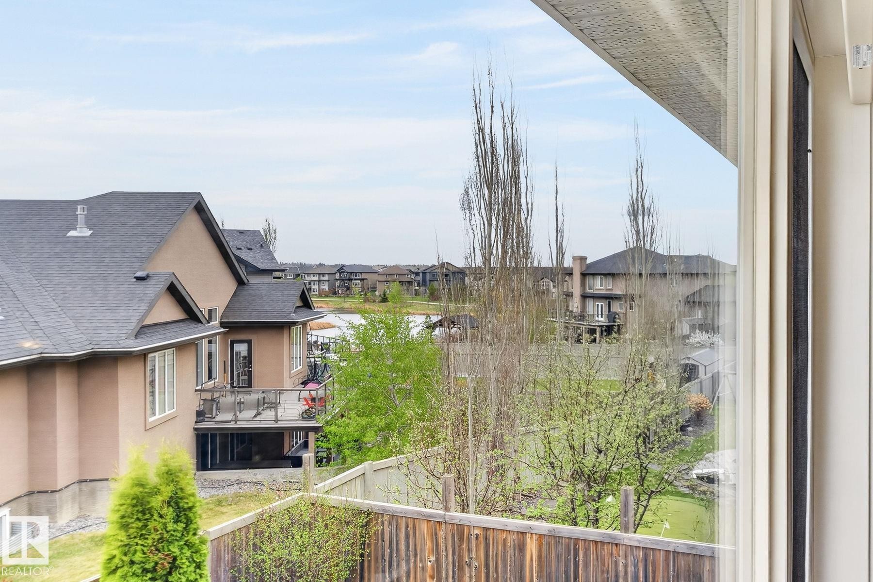 1607 Adamson Close, Edmonton, AB