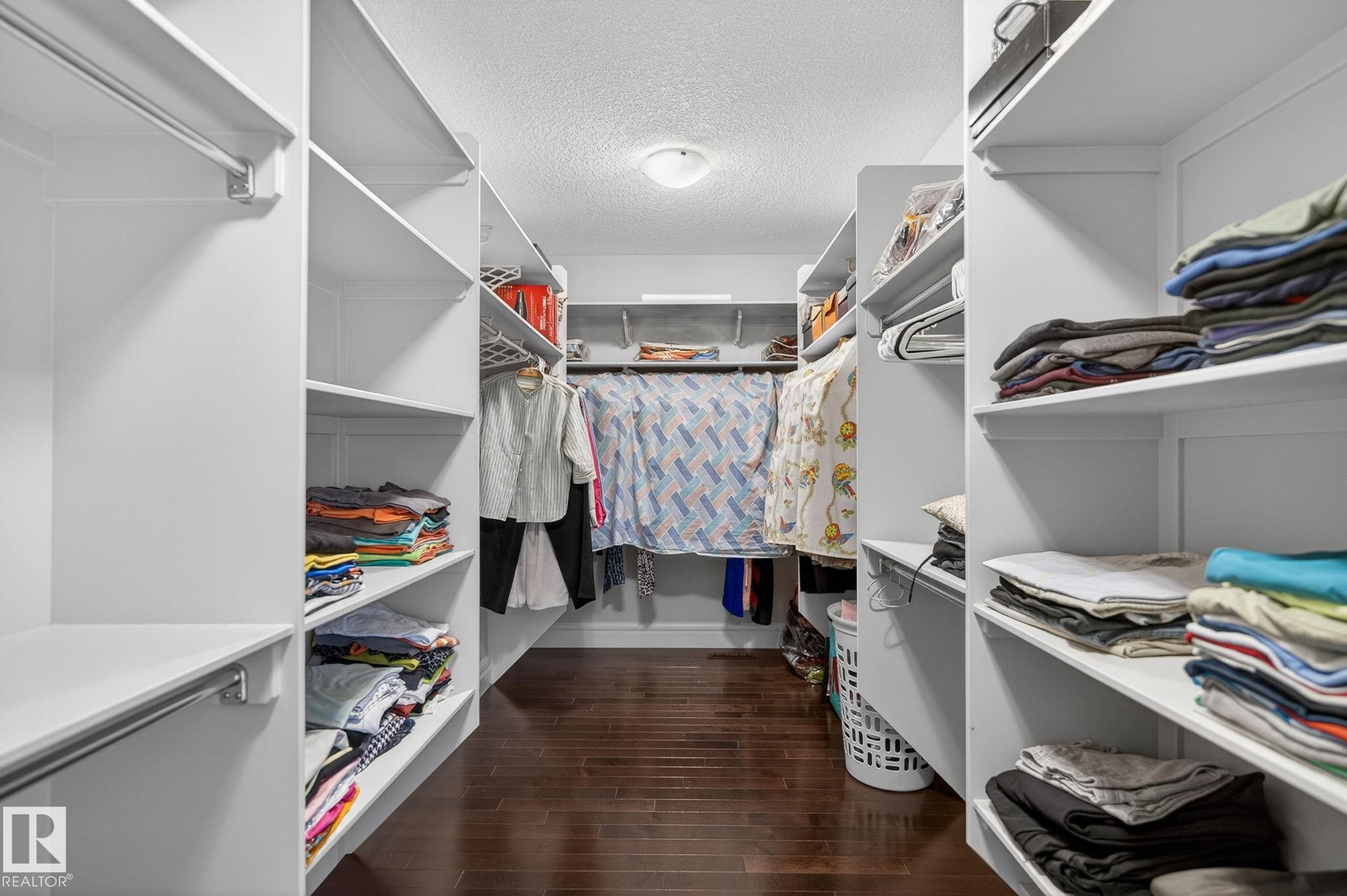 1607 Adamson Close, Edmonton, AB