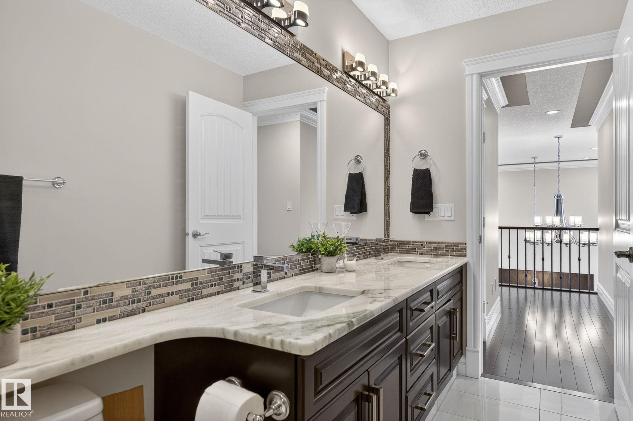1607 Adamson Close, Edmonton, AB