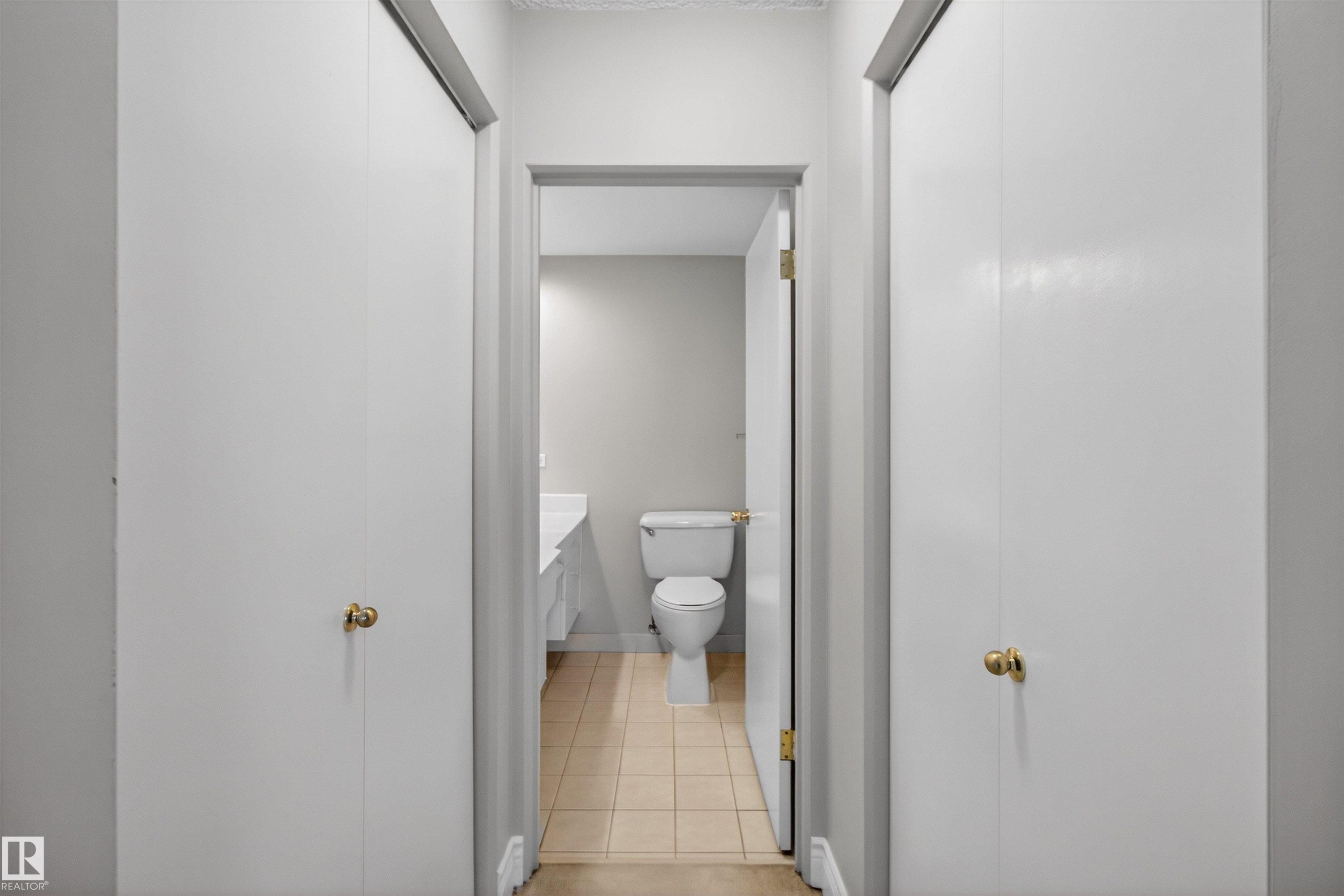 304 12207 Jasper Avenue, Edmonton, AB - Indoor Photo Showing Other Room