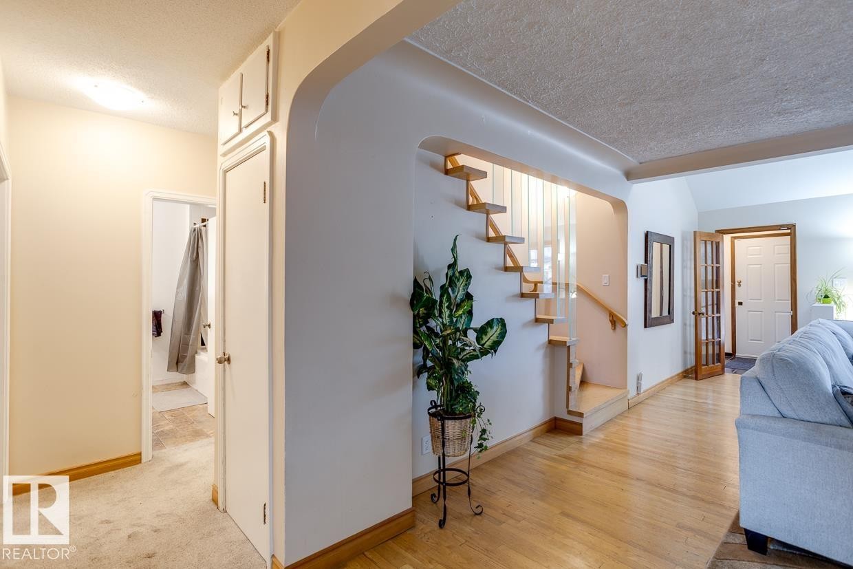 14002 106 Avenue, Edmonton, AB - Indoor Photo Showing Other Room
