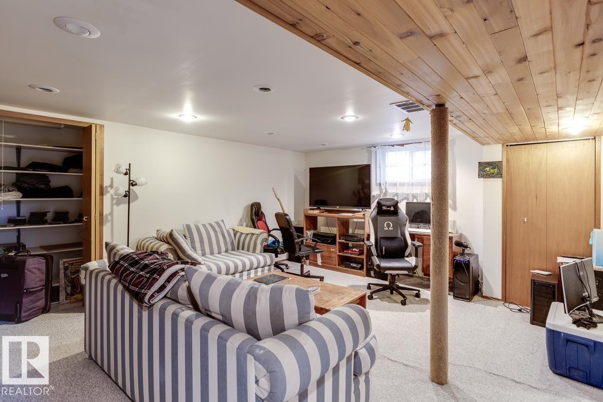 14002 106 Avenue, Edmonton, AB - Indoor