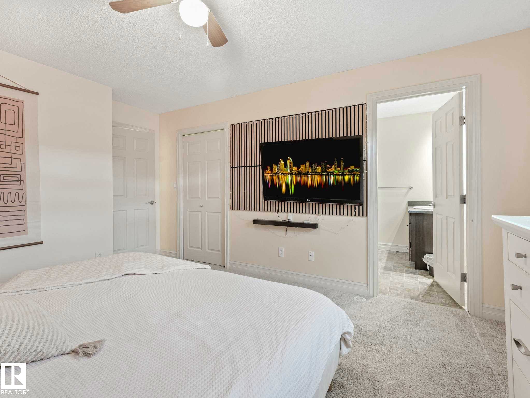 66 5317 3 Avenue, Edmonton, AB - Indoor Photo Showing Bedroom