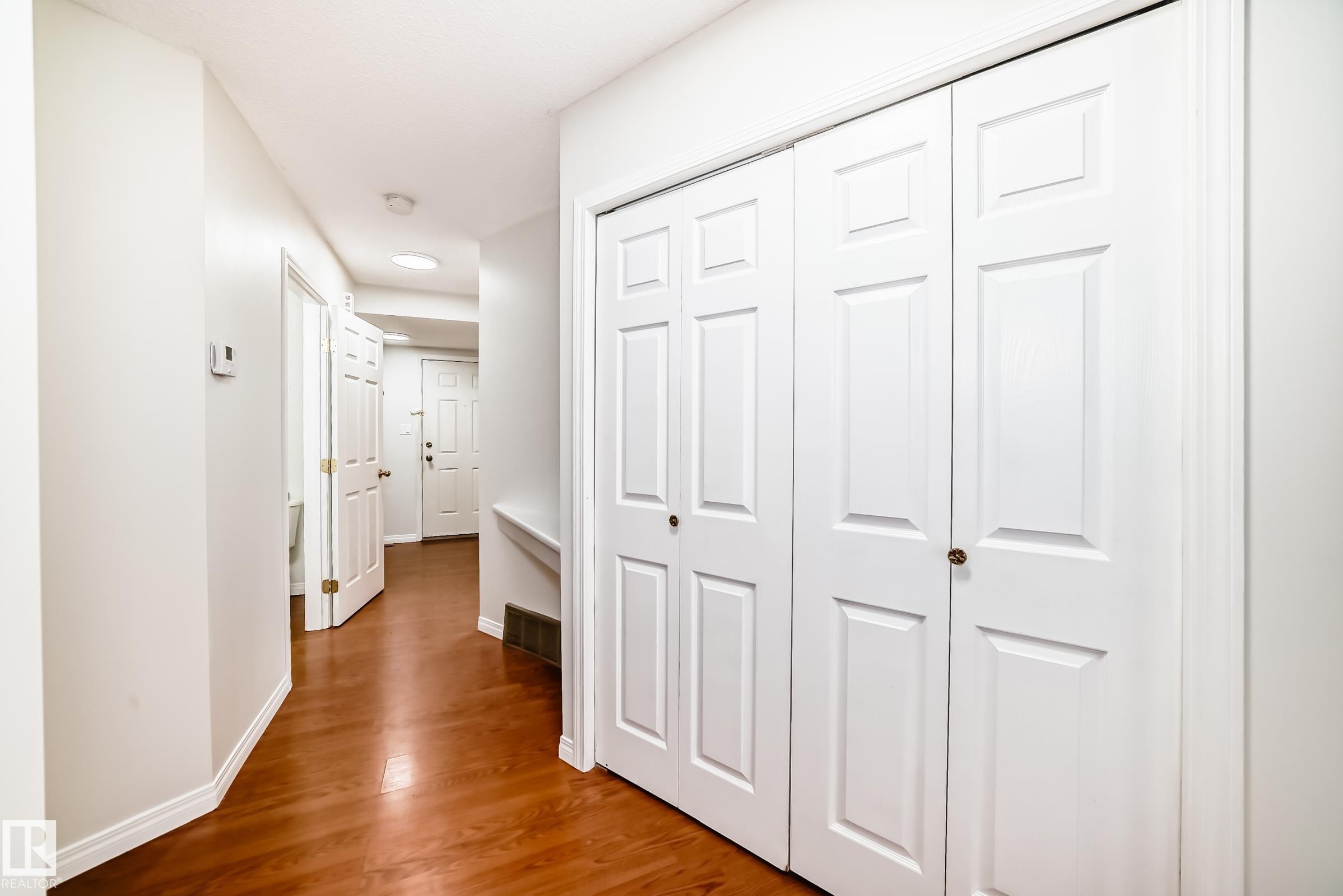 #28 603 Youville Dr E Nw, Edmonton, AB - Indoor Photo Showing Other Room