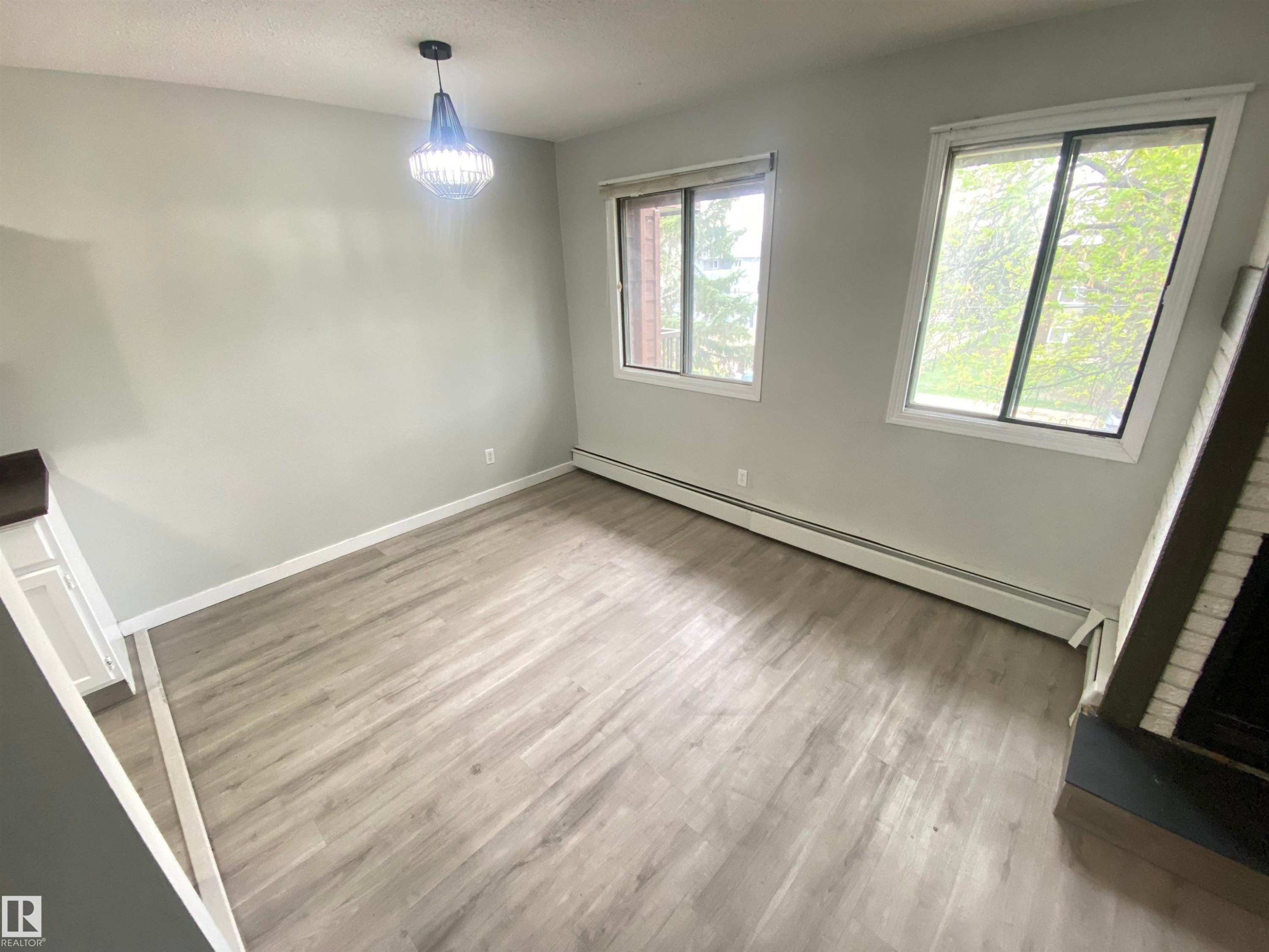 302 10826 113 Street, Edmonton, AB - Indoor Photo Showing Other Room