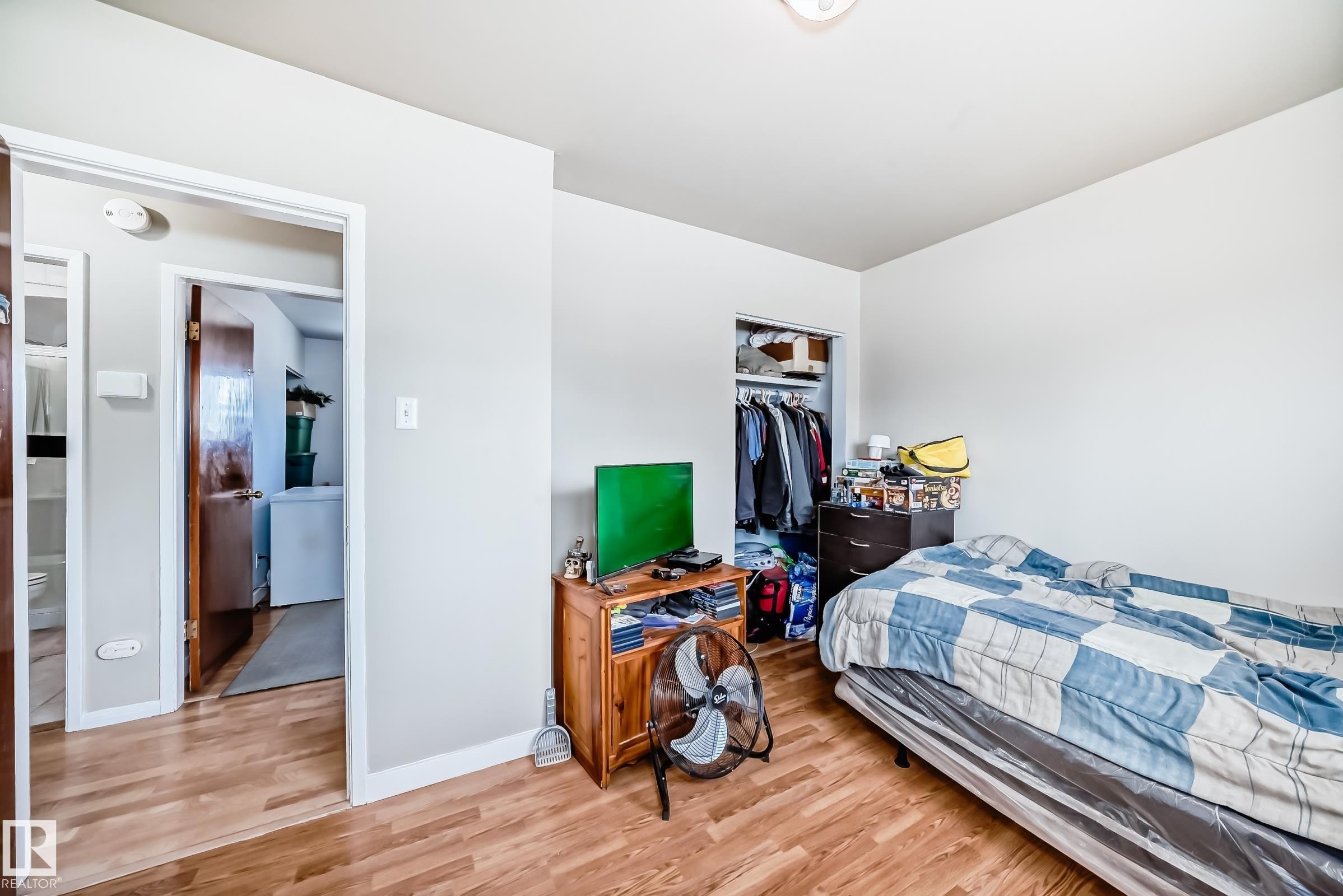 13419 70 Street, Edmonton, AB - Indoor Photo Showing Bedroom