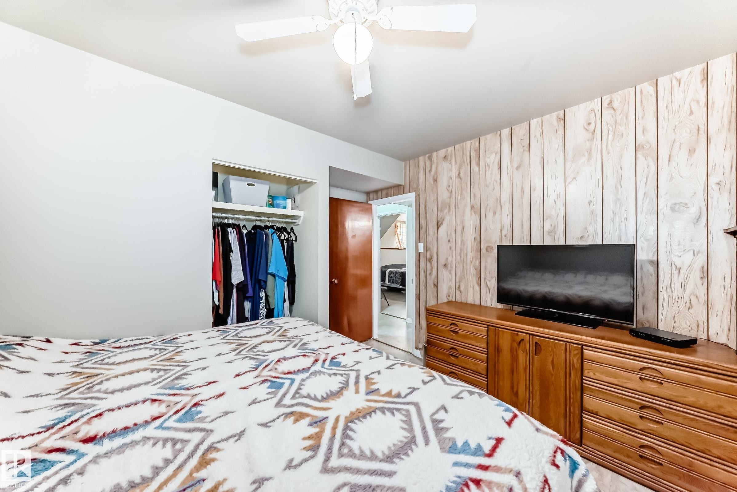 13419 70 Street, Edmonton, AB - Indoor Photo Showing Bedroom
