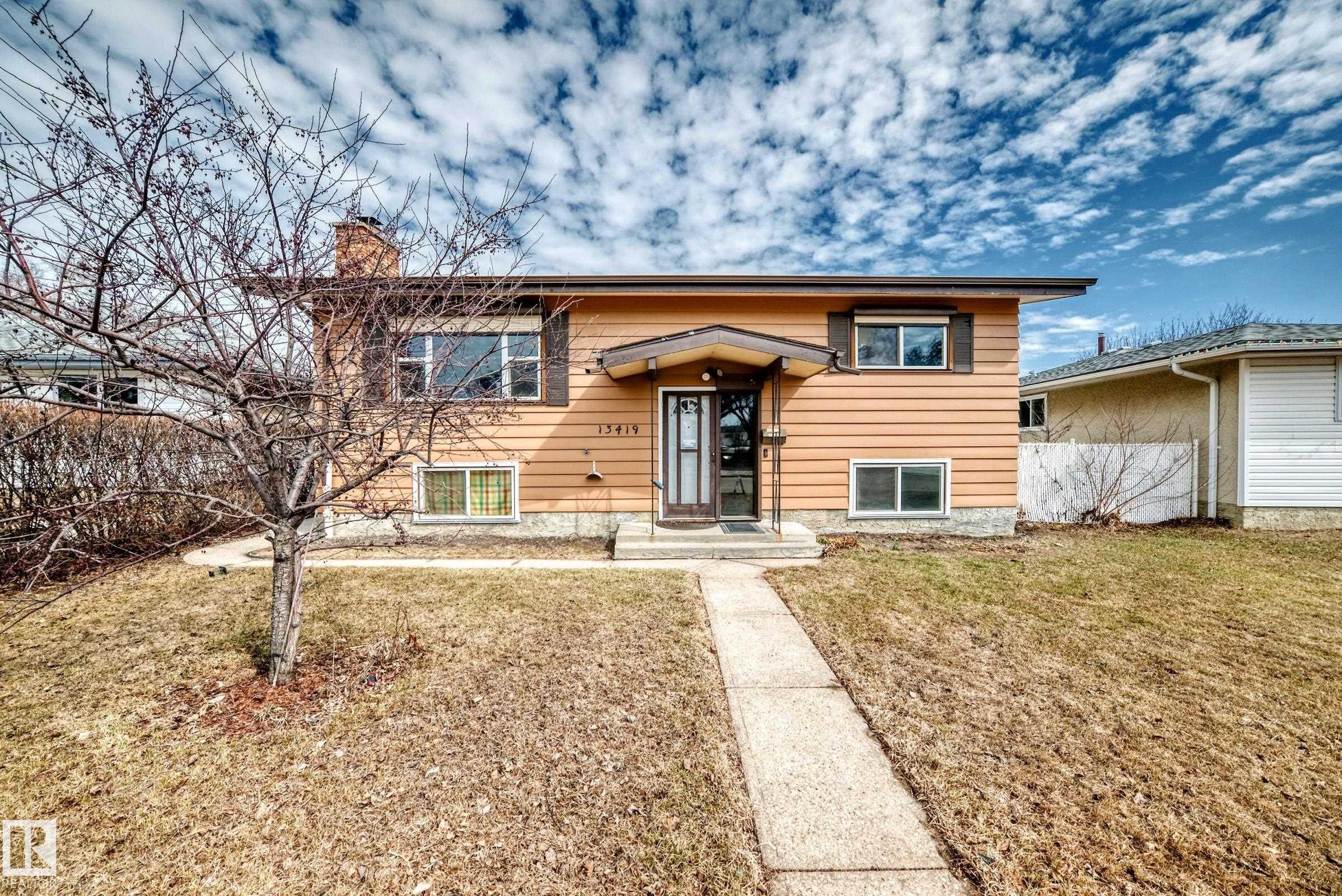 13419 70 Street, Edmonton, AB - Outdoor