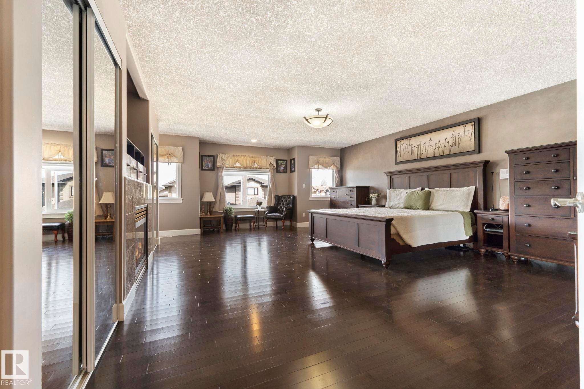 13407 161 Avenue Nw, Edmonton, AB - Indoor Photo Showing Bedroom