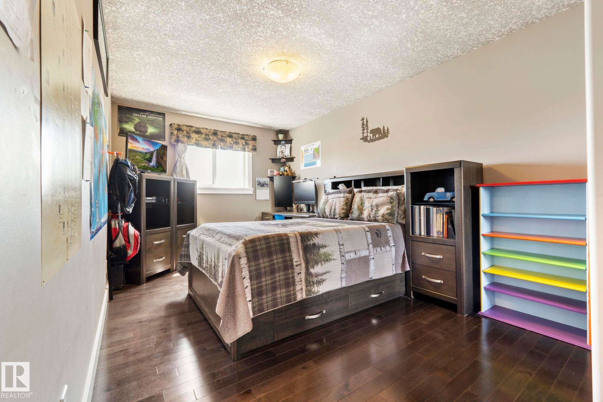 13407 161 Avenue Nw, Edmonton, AB - Indoor Photo Showing Bedroom
