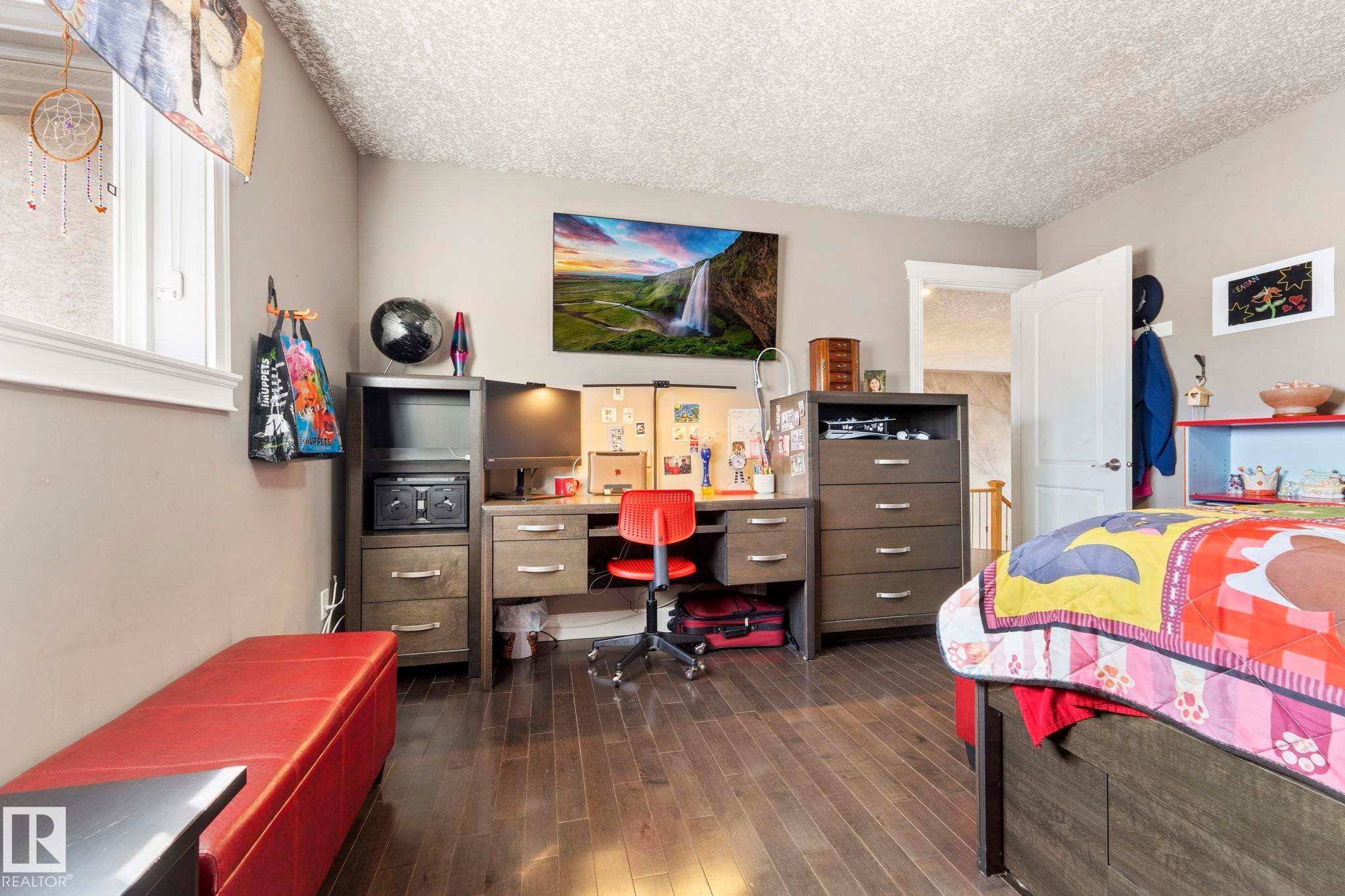13407 161 Avenue Nw, Edmonton, AB - Indoor Photo Showing Bedroom
