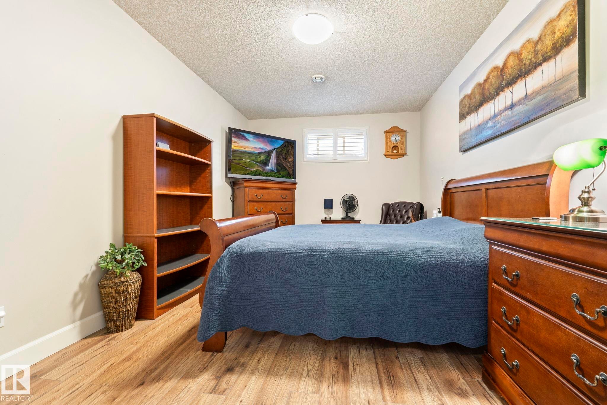 13407 161 Avenue Nw, Edmonton, AB - Indoor Photo Showing Bedroom