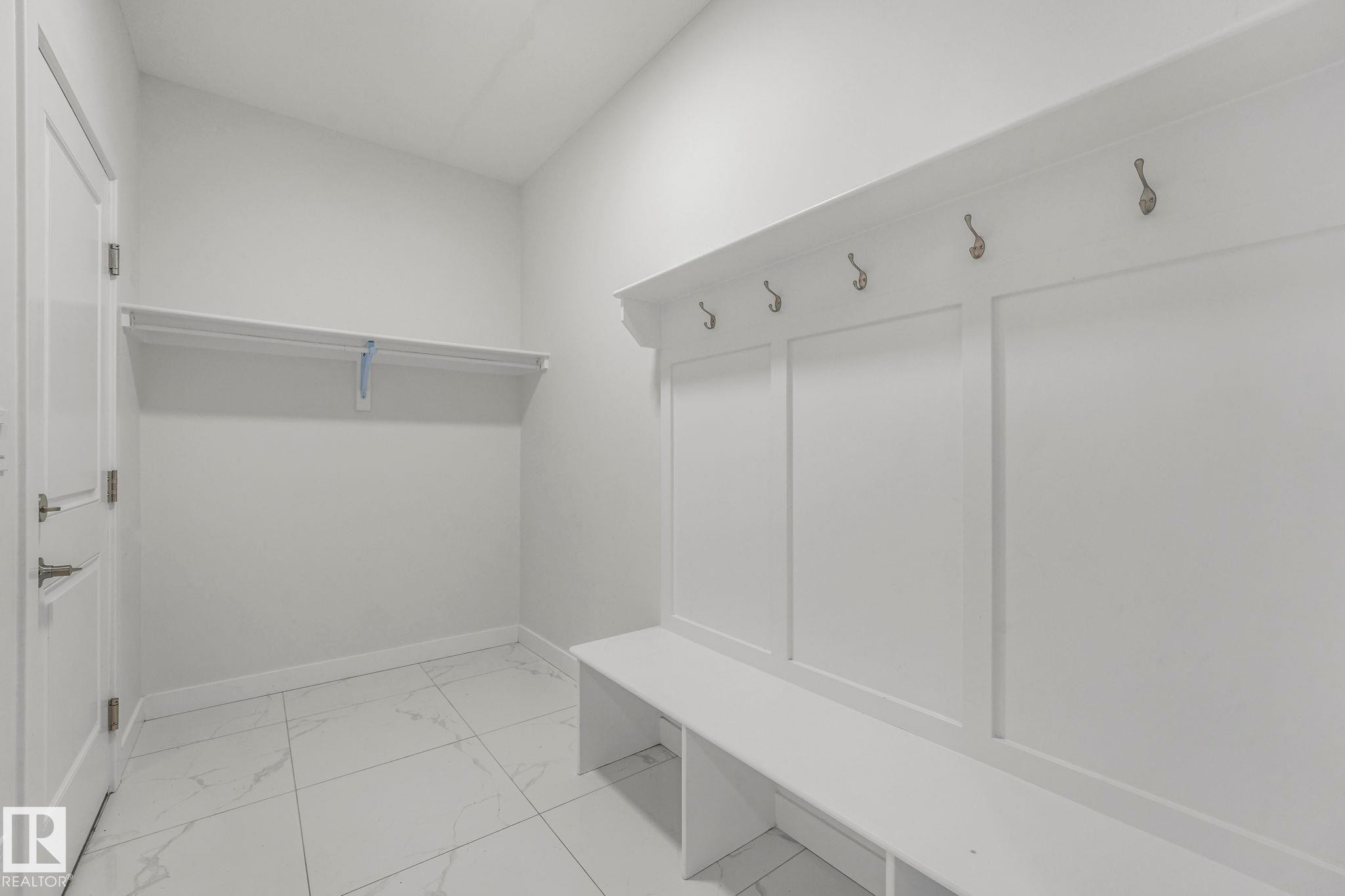 5741 Kootook Way, Edmonton, AB - Indoor