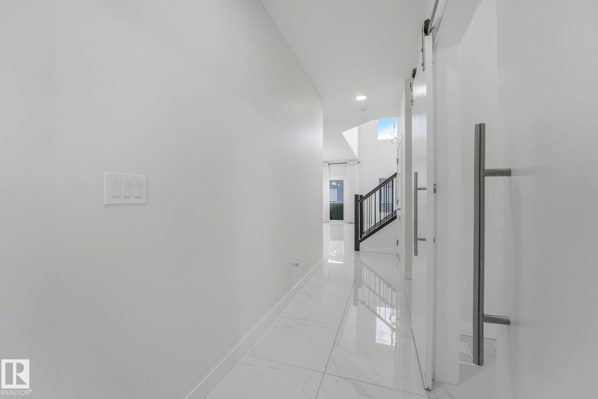 5741 Kootook Way, Edmonton, AB - Indoor Photo Showing Other Room