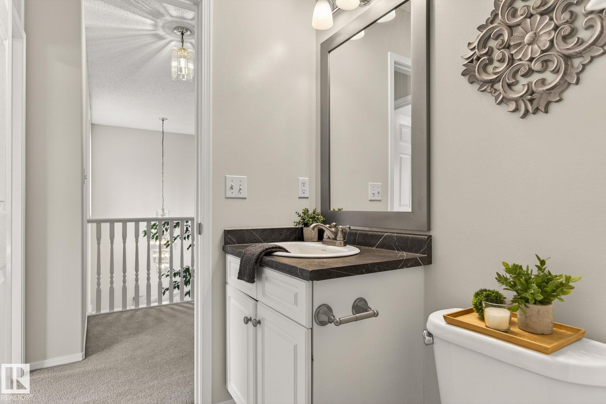 316 Wild Rose Way, Edmonton, AB - Indoor Photo Showing Bathroom