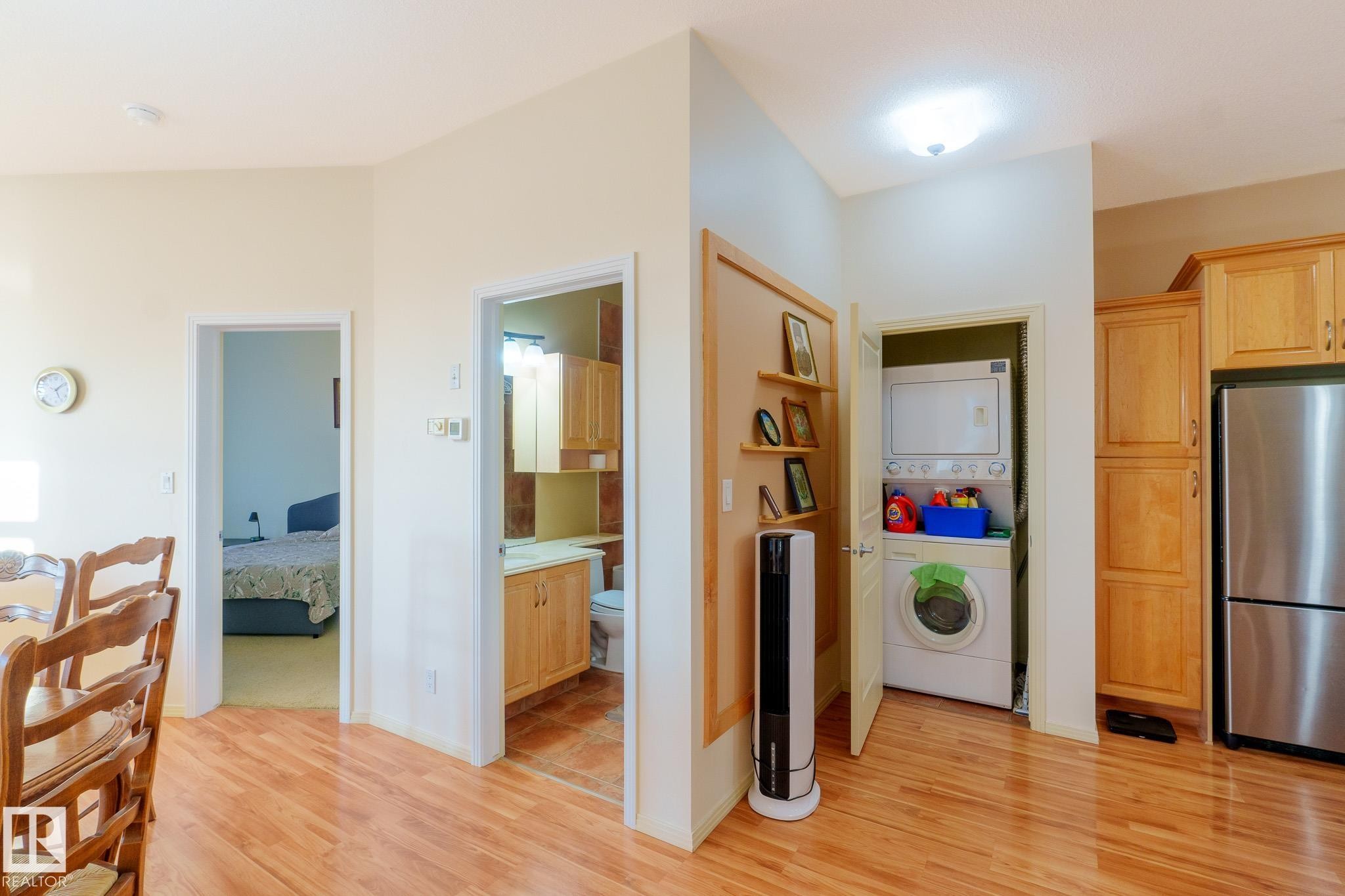 449 4827 104A Street, Edmonton, AB - Indoor