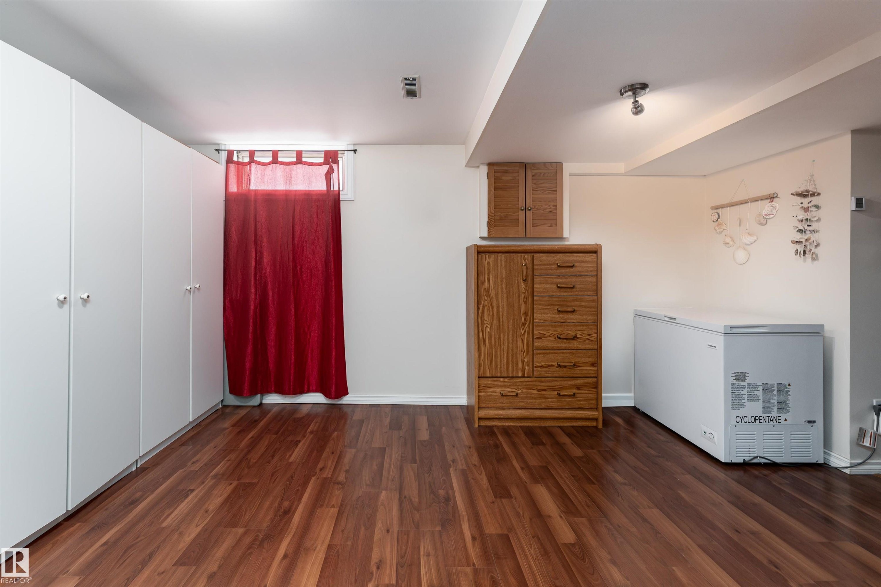 10031 173 Avenue, Edmonton, AB - Indoor