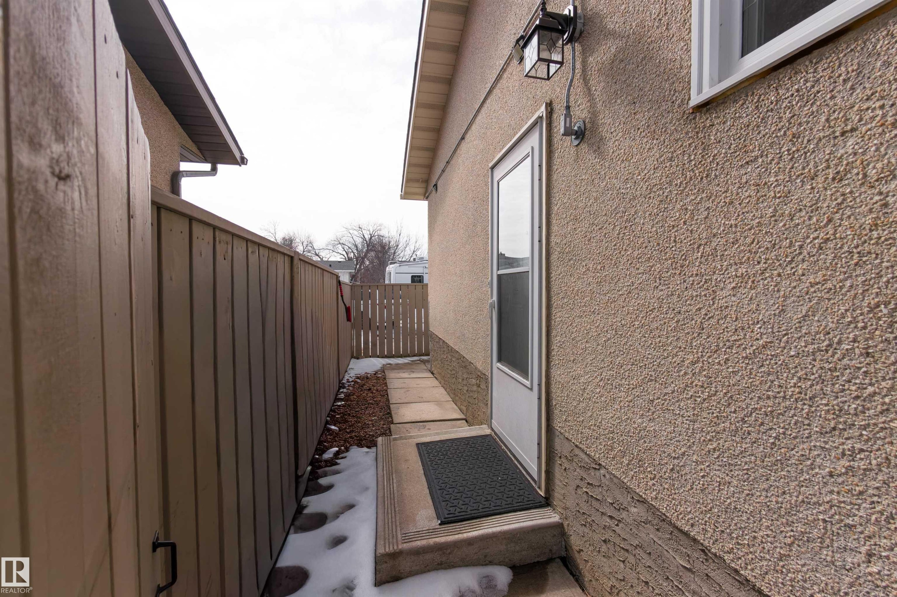 10031 173 Avenue, Edmonton, AB - Outdoor With Exterior