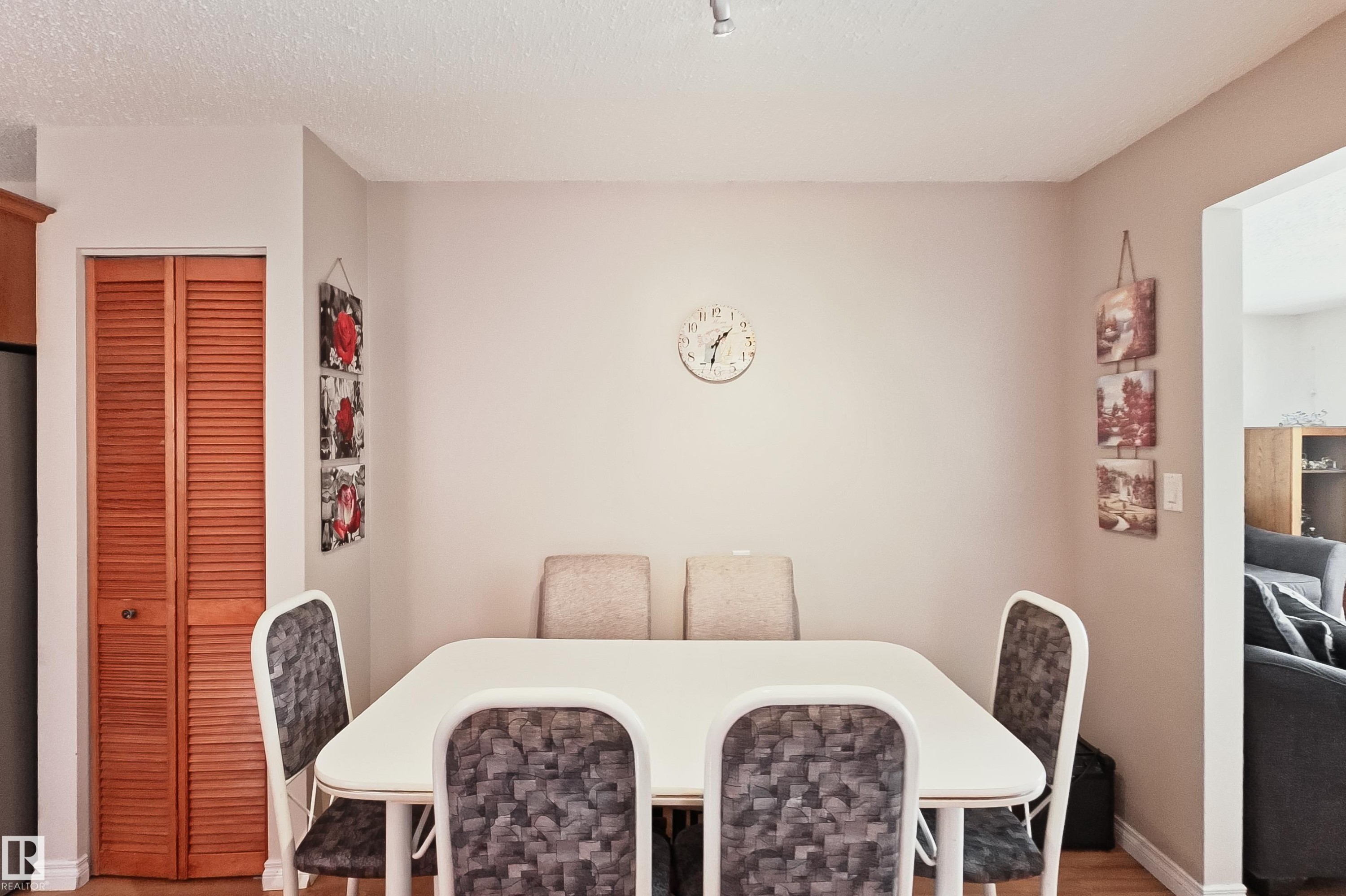 10031 173 Avenue, Edmonton, AB - Indoor Photo Showing Dining Room