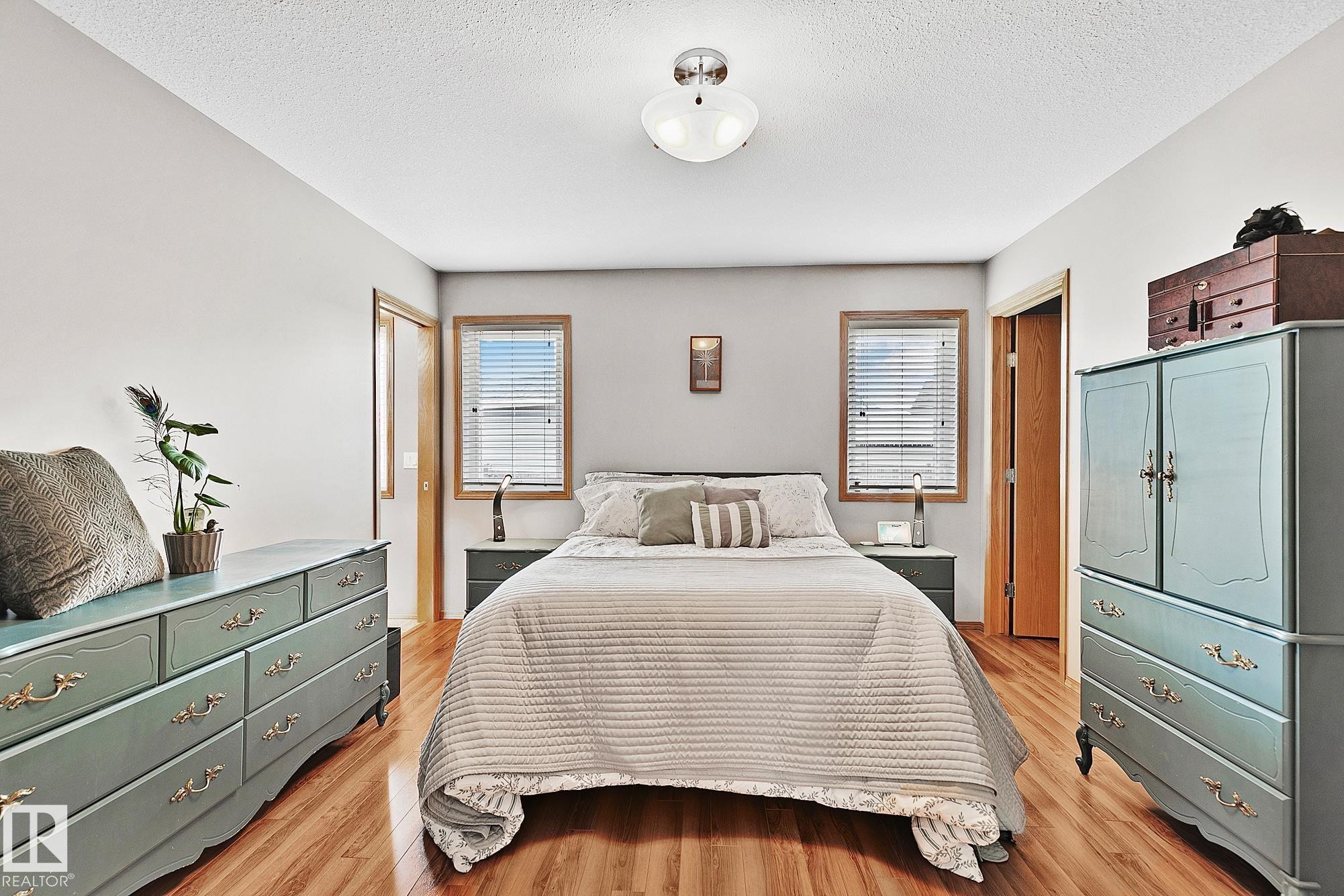 98 Hewitt Circle, Spruce Grove, AB - Indoor Photo Showing Bedroom