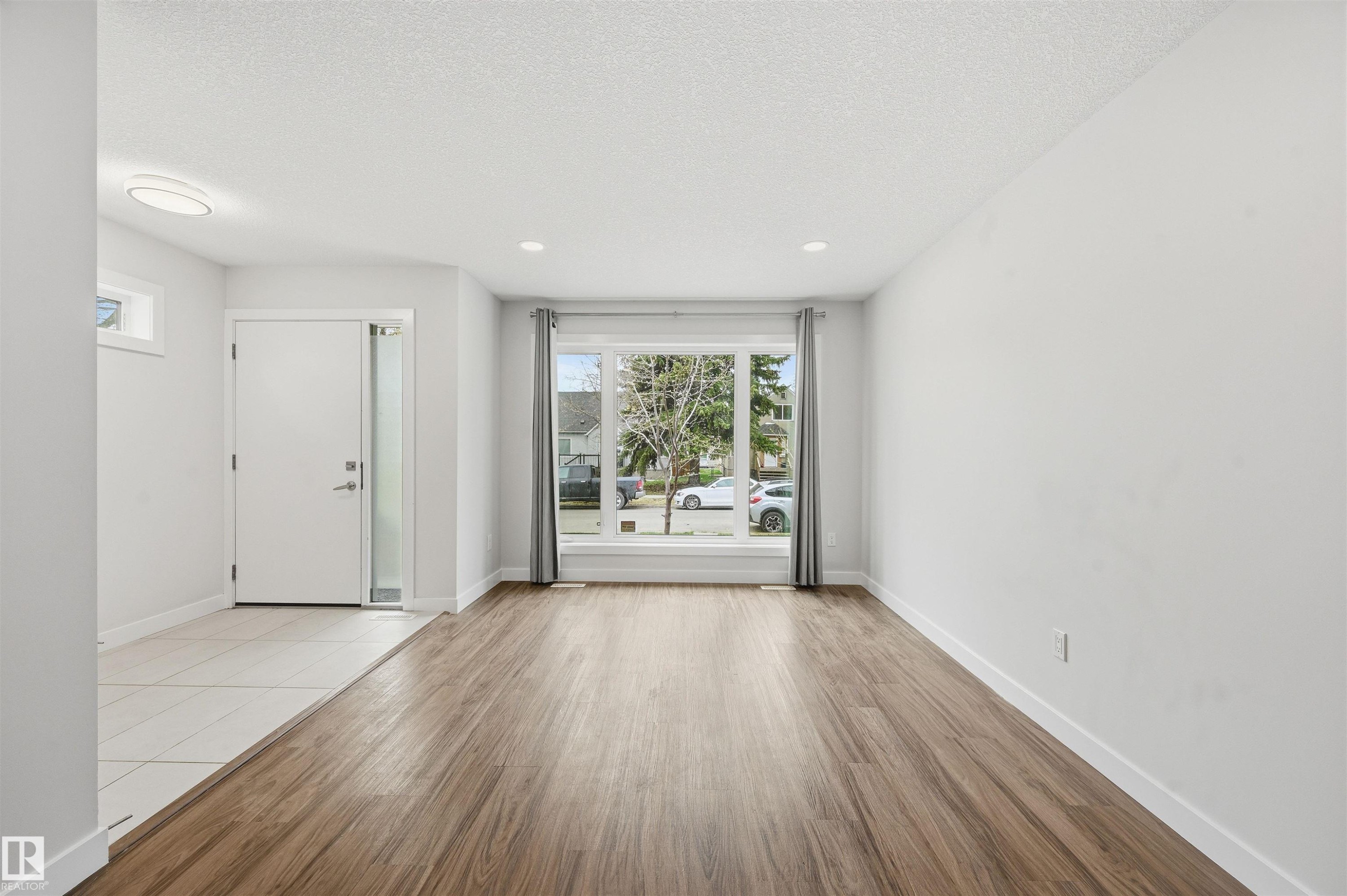 11146 78 Avenue Nw, Edmonton, AB - Indoor Photo Showing Other Room