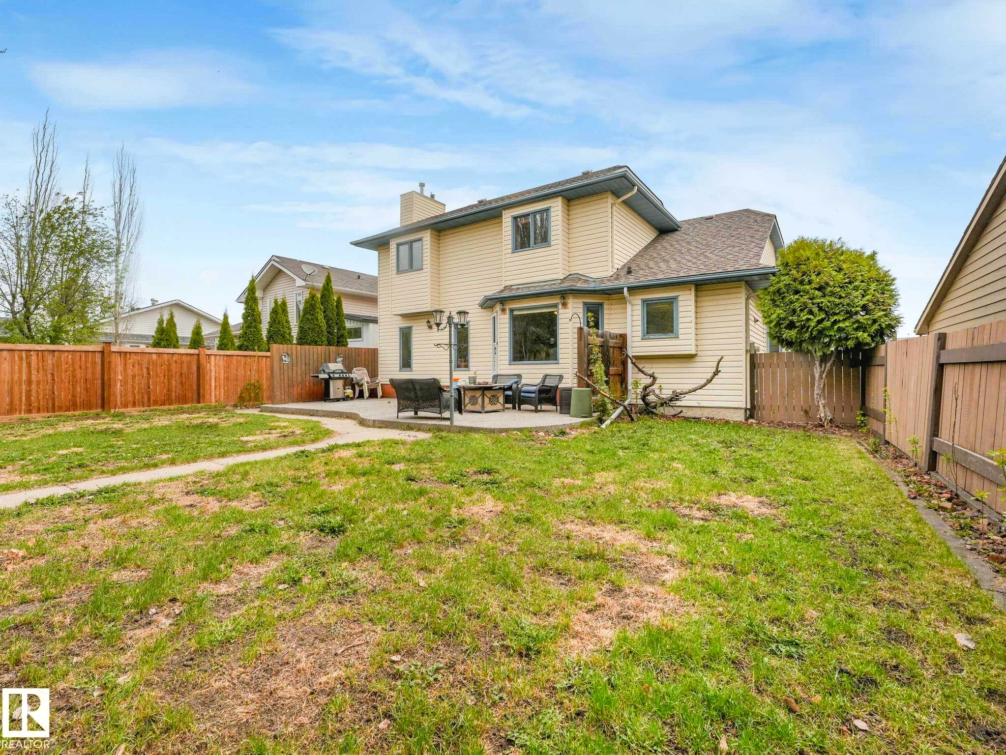 7 Haven, Devon, AB - Outdoor