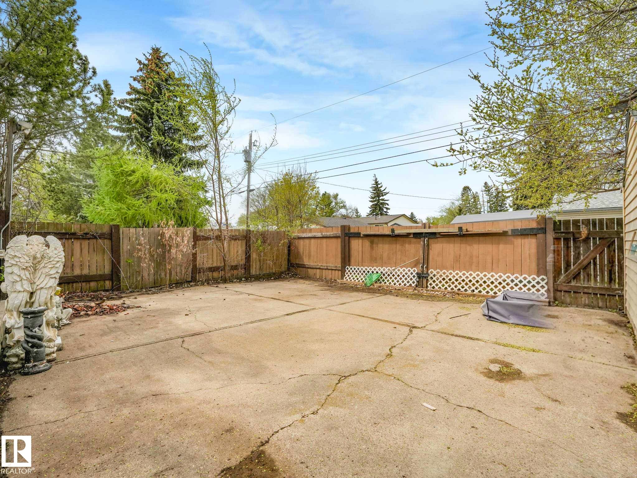 7 Haven, Devon, AB - Outdoor