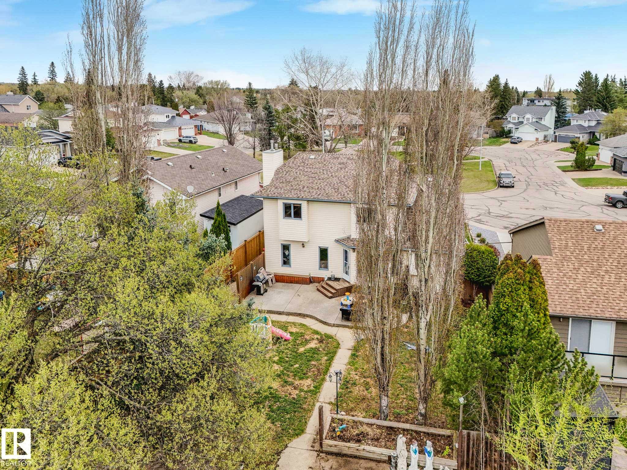 7 Haven, Devon, AB - Outdoor