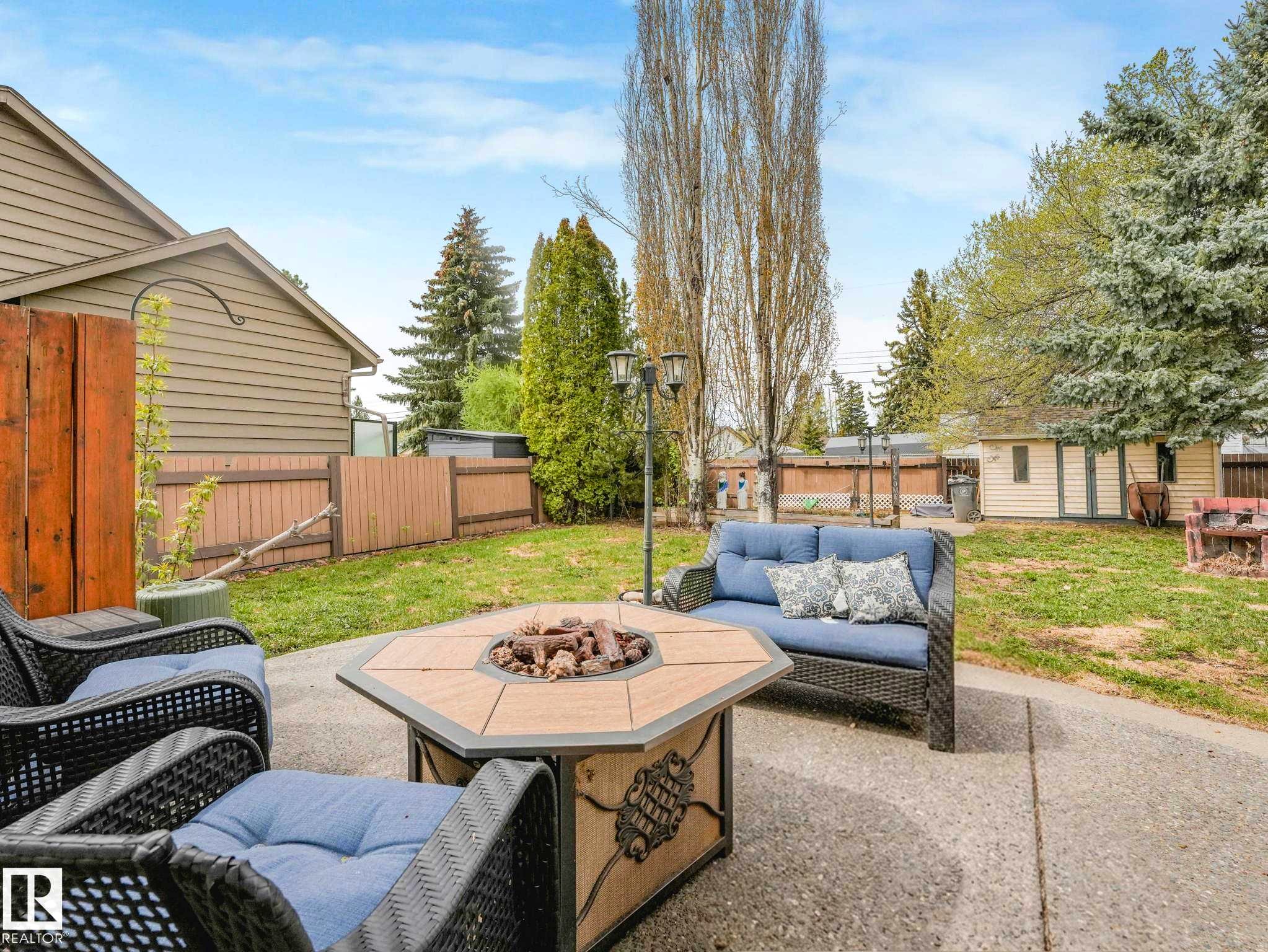 7 Haven, Devon, AB - Outdoor