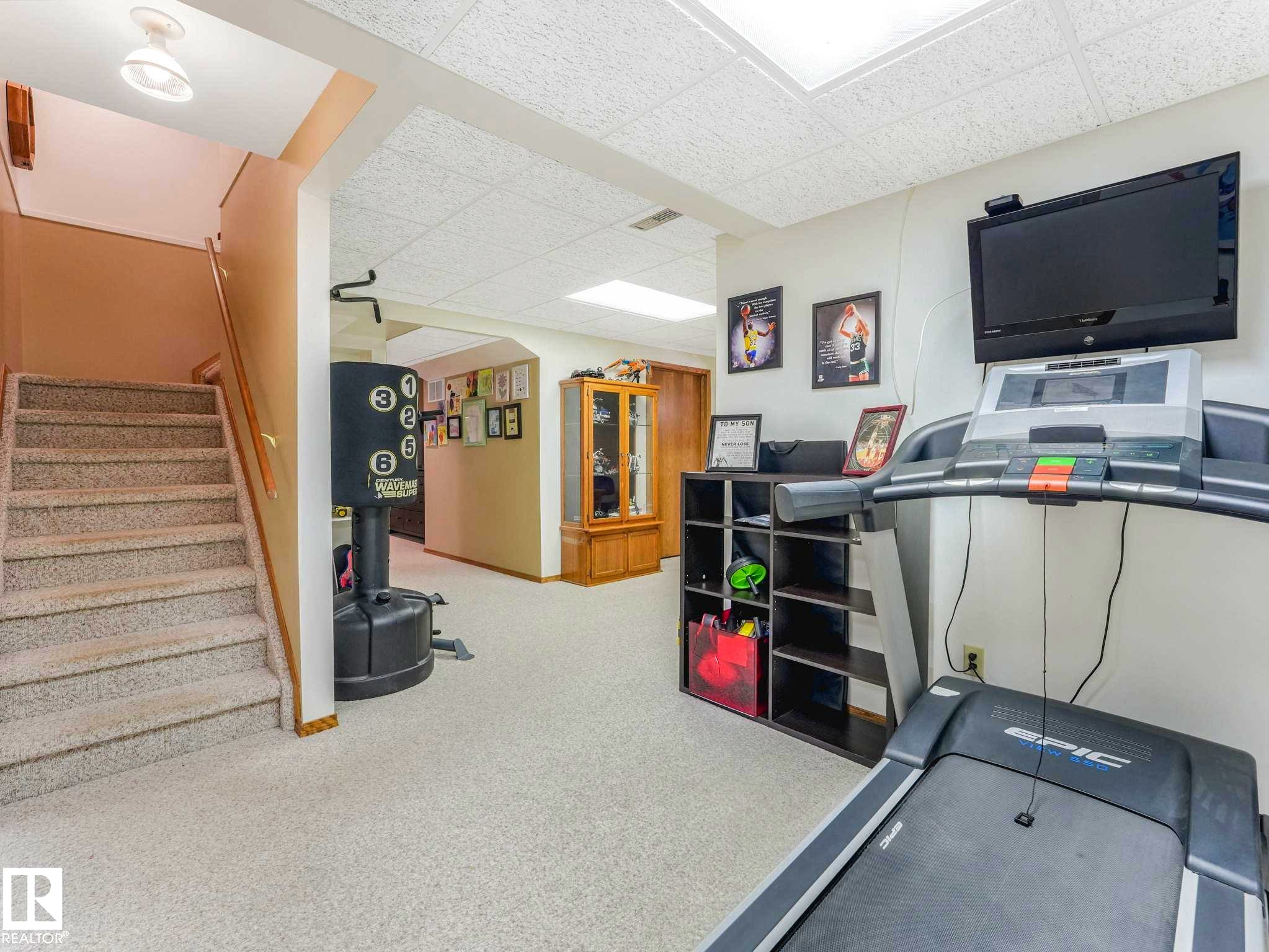 7 Haven, Devon, AB - Indoor Photo Showing Other Room